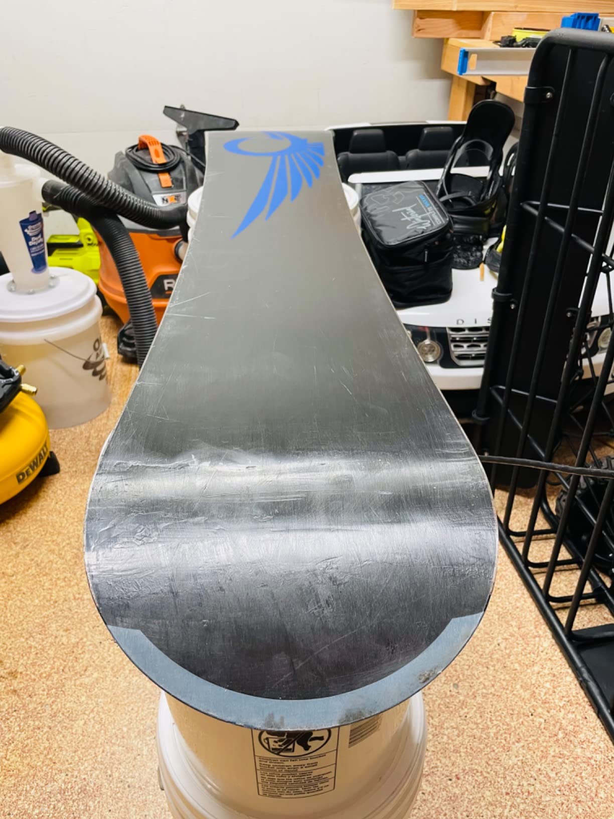 Winterial Snowboard and Ski Tuning Kit, with Iron, All-Temp Snowboard Wax, Angled Edge Tuner File customer photo 1