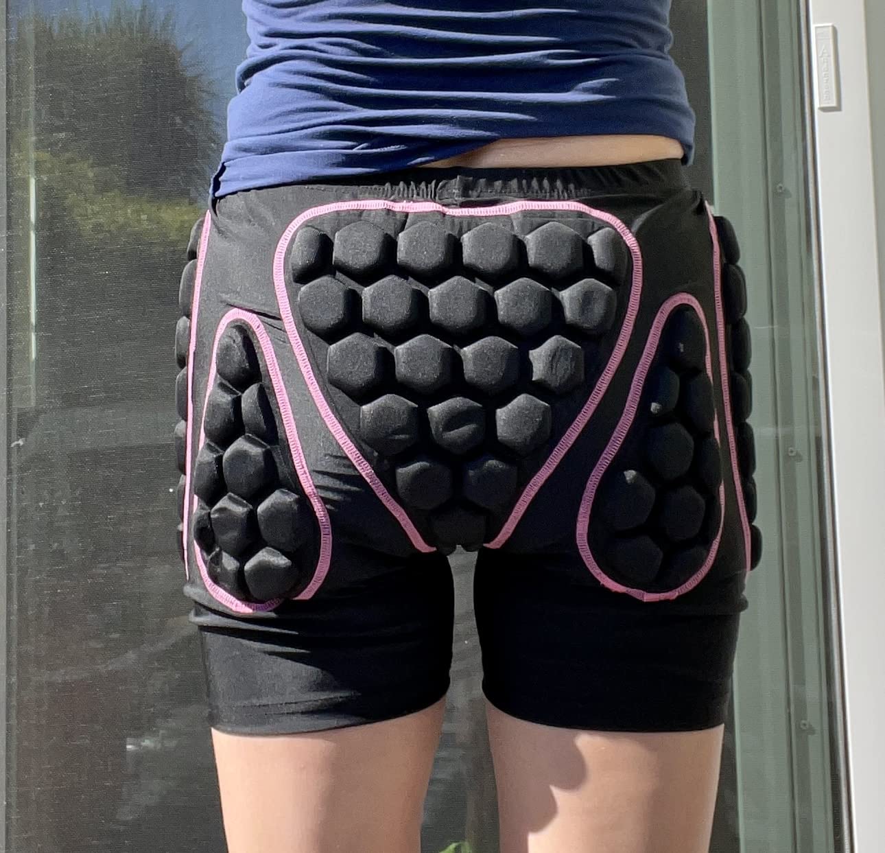 OHMOTOR Padded Shorts Snowboarding Skiing for Women Men, Skating Butt Pad Guard, Impact Crash Pants Shorts Hip Protection customer photo 2