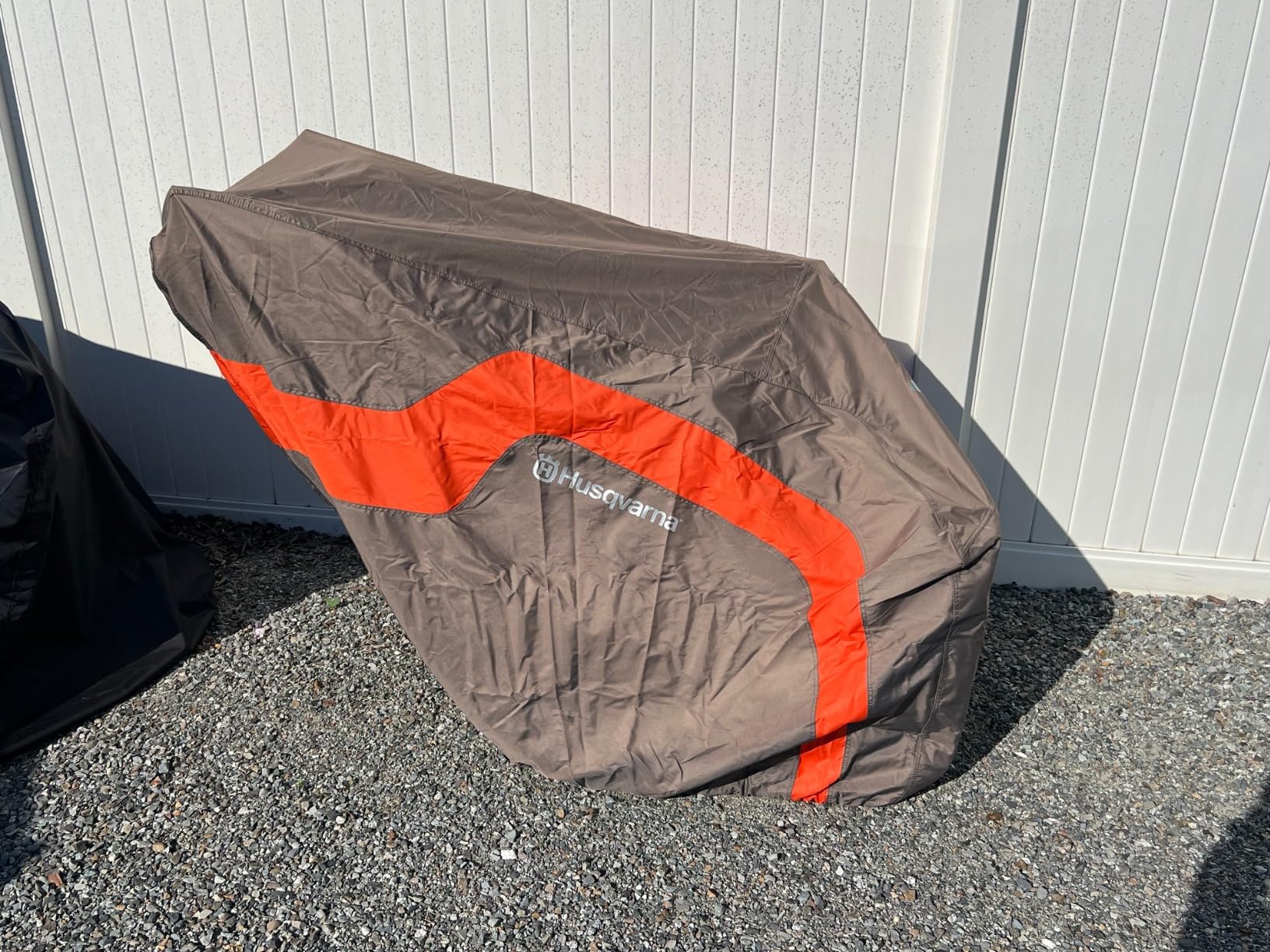 Husqvarna 582846301 Heavy Duty Snow Blower Cover for Most Two-Stage Snow Throwers customer photo 1