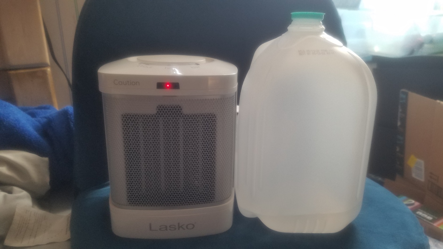 Lasko Portable Electric Ceramic Space Heater with ALCI Plug for Bathroom Use, 2 Heat Settings and Simple Heat Button, 8 Inches, White, 1500W, CD08200 customer photo 2