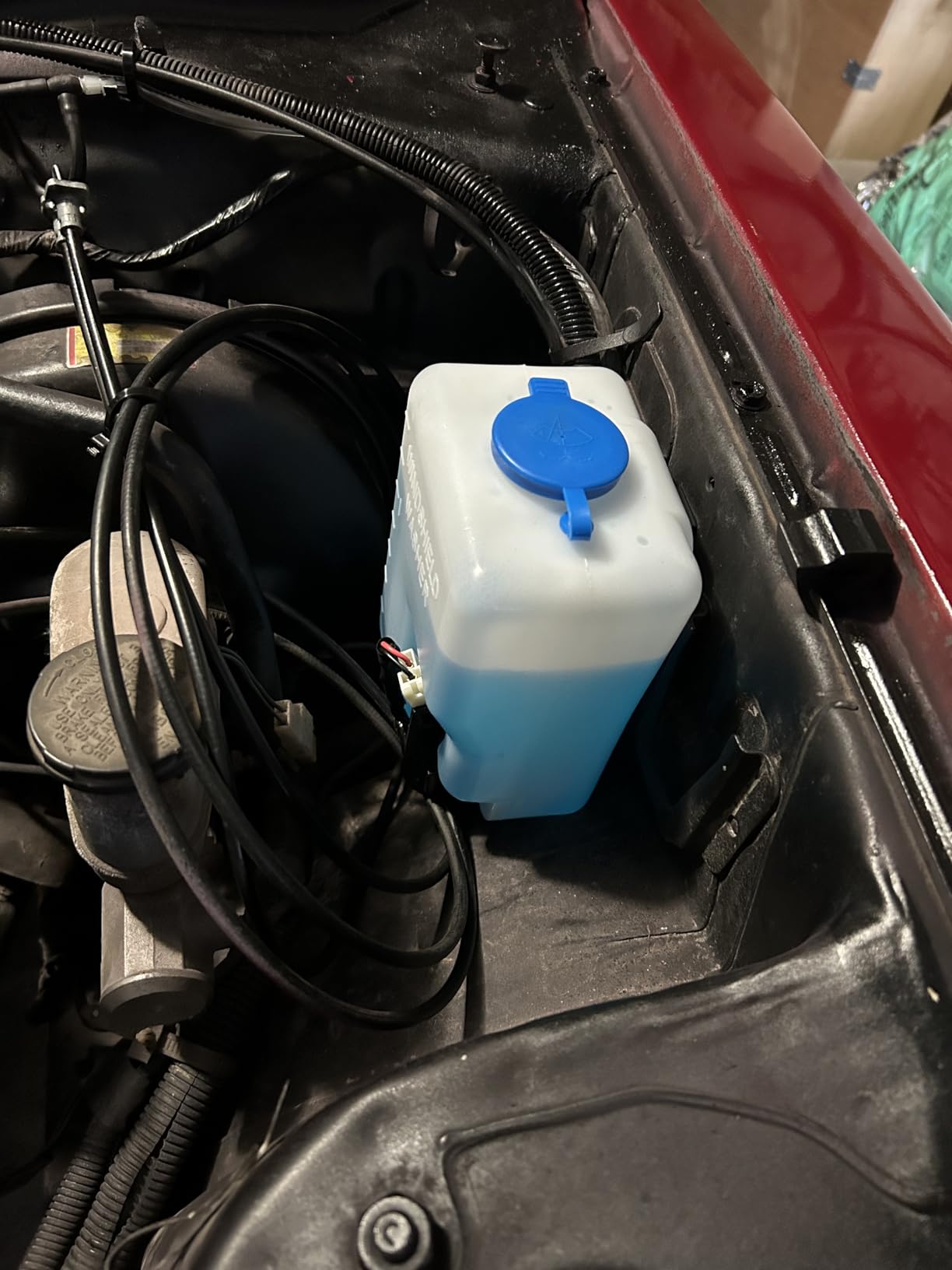 Wadoy Universal Windshield Washer Pump Reservoir Kit 99300 Fluid Reservoir Tank Bottle with Pump customer photo 6