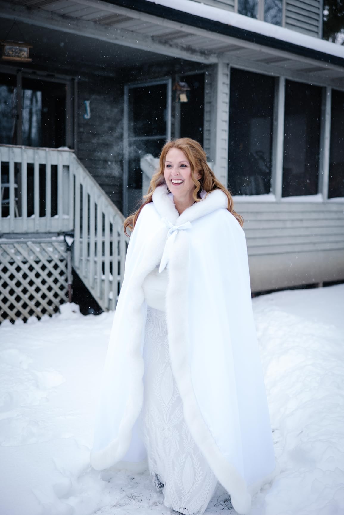 BEAUTELICATE Wedding Cape Hooded Cloak for Bride Winter Reversible with Fur Trim Free Hand Muff customer photo 1
