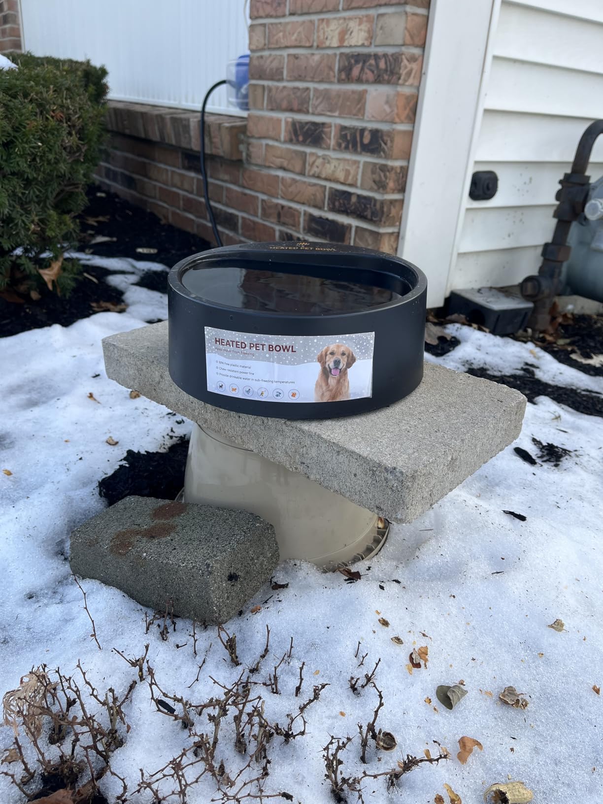 NAMSAN Heated Water Bowl for Outdoor Cats, 2.2L Heated Dog Bowl, Provides Drinkable Water in Winter, Heated Pet Drinker for Chickens Rabbits Birds Bath, Livestock Thermal Watering Trough customer photo 2