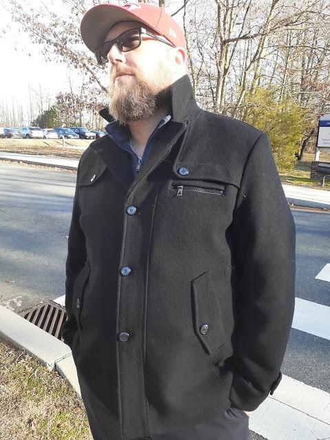 chouyatou Men's Gentle Layered Collar Single Breasted Quilted Lined Wool Blend Pea Coats customer photo 1