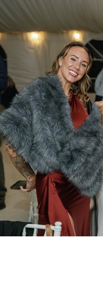 ELFJOY Luxury Faux Fur Shawl for Women Winter Fur Coat Wedding Party Fur Stole Wraps for Evening Dresses customer photo 1