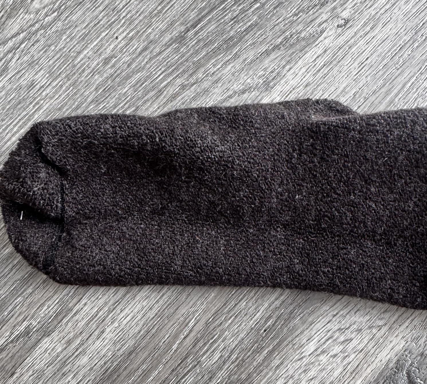 NinetoFiveLife Pack of 4 Womens Merino Wool Socks Winter Hiking Socks Knit Outdoor Recreation Warm Soft and Comfortable Size 5 to 9 customer photo 2