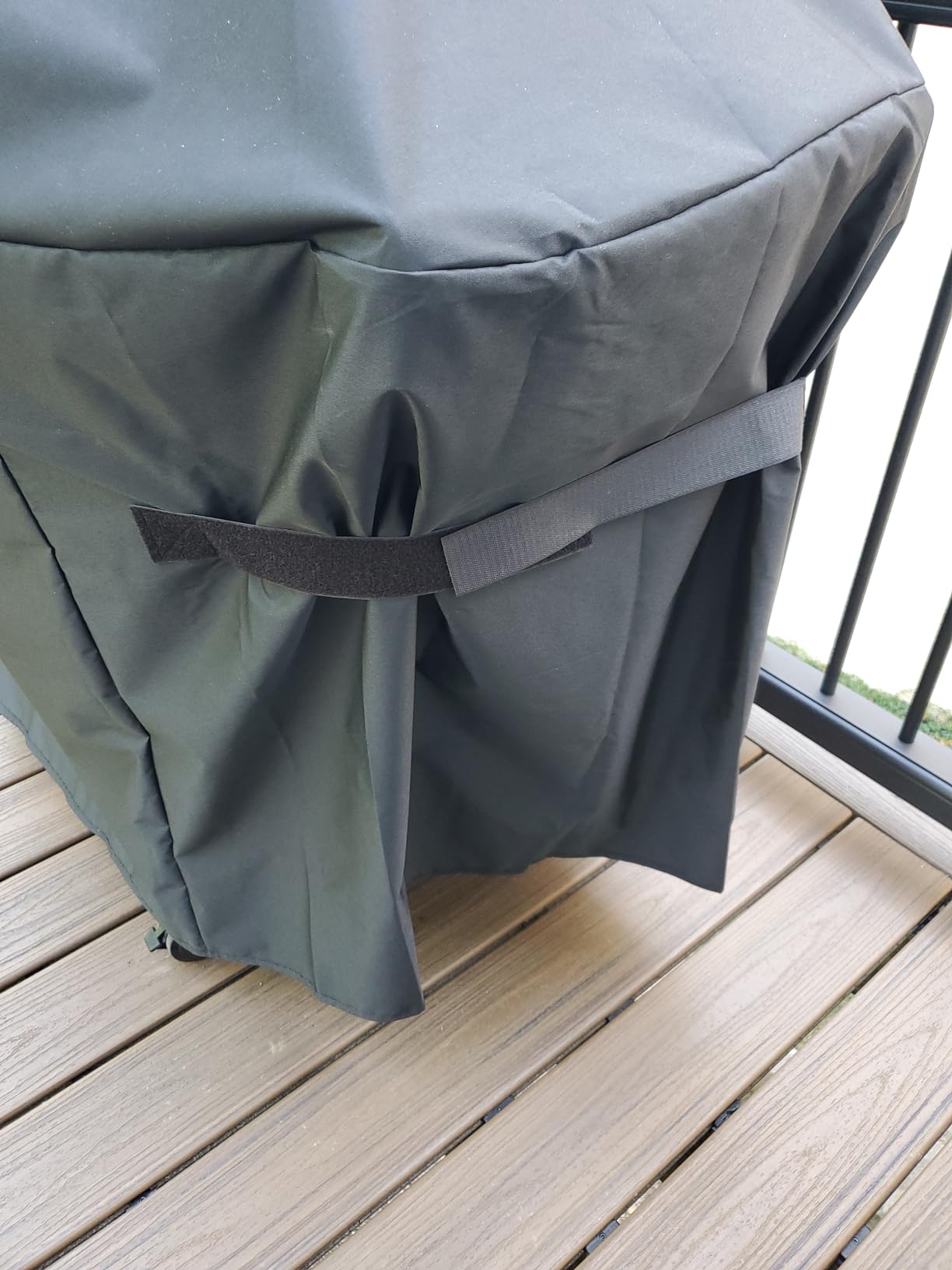 Weber Premium Outdoor Grill Cover, Black - Water-Resistant Cover for Spirit 2-Burner & 3-Burner Gas Grills (2025+), Spirit II 2-Burner (2016-2024), Fits Any Grill Widths Up to 48 Inches customer photo 2