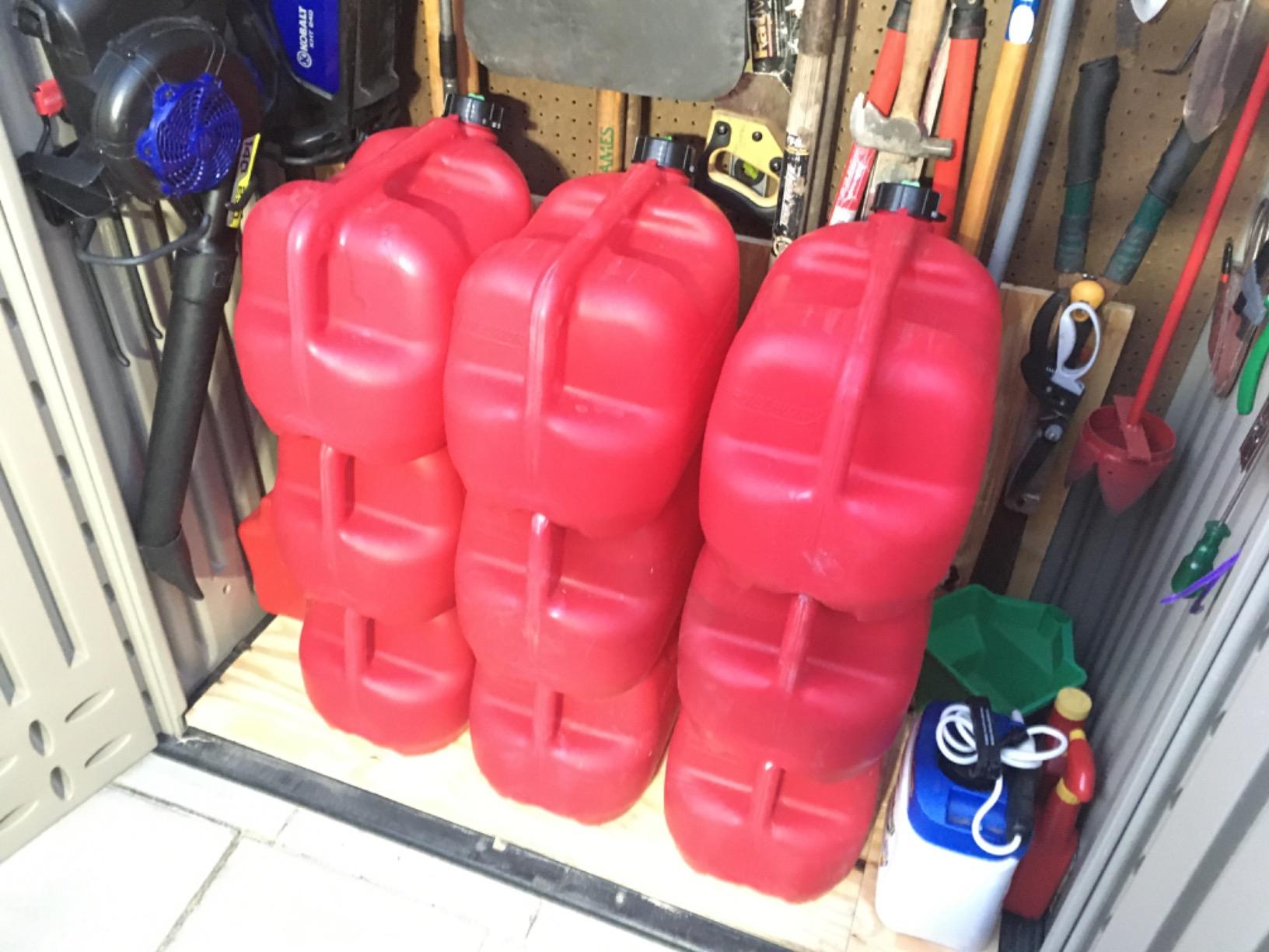 Fuelworx Made In The USA Red CARB Compliant, Stackable, & Easy Pour 5 Gallon Gas Fuel Can Single customer photo 2