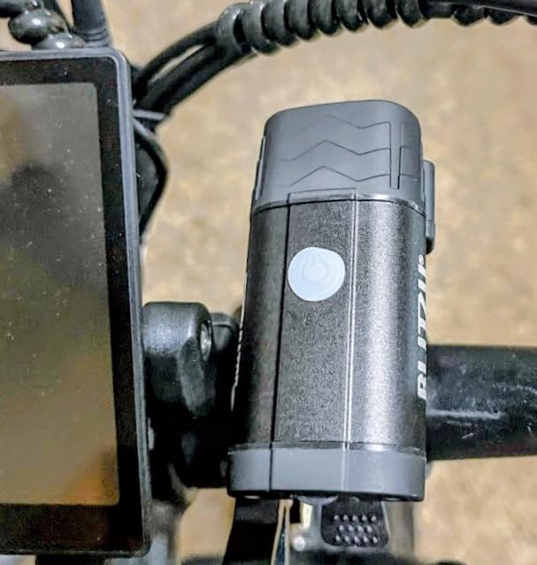 Ascher Ultra Bright USB Rechargeable Bike Light Set, Powerful Bicycle Front Headlight and Back Taillight, 4 Light Modes, Easy to Install for Men Women Kids Road Mountain Cycling Black customer photo 2