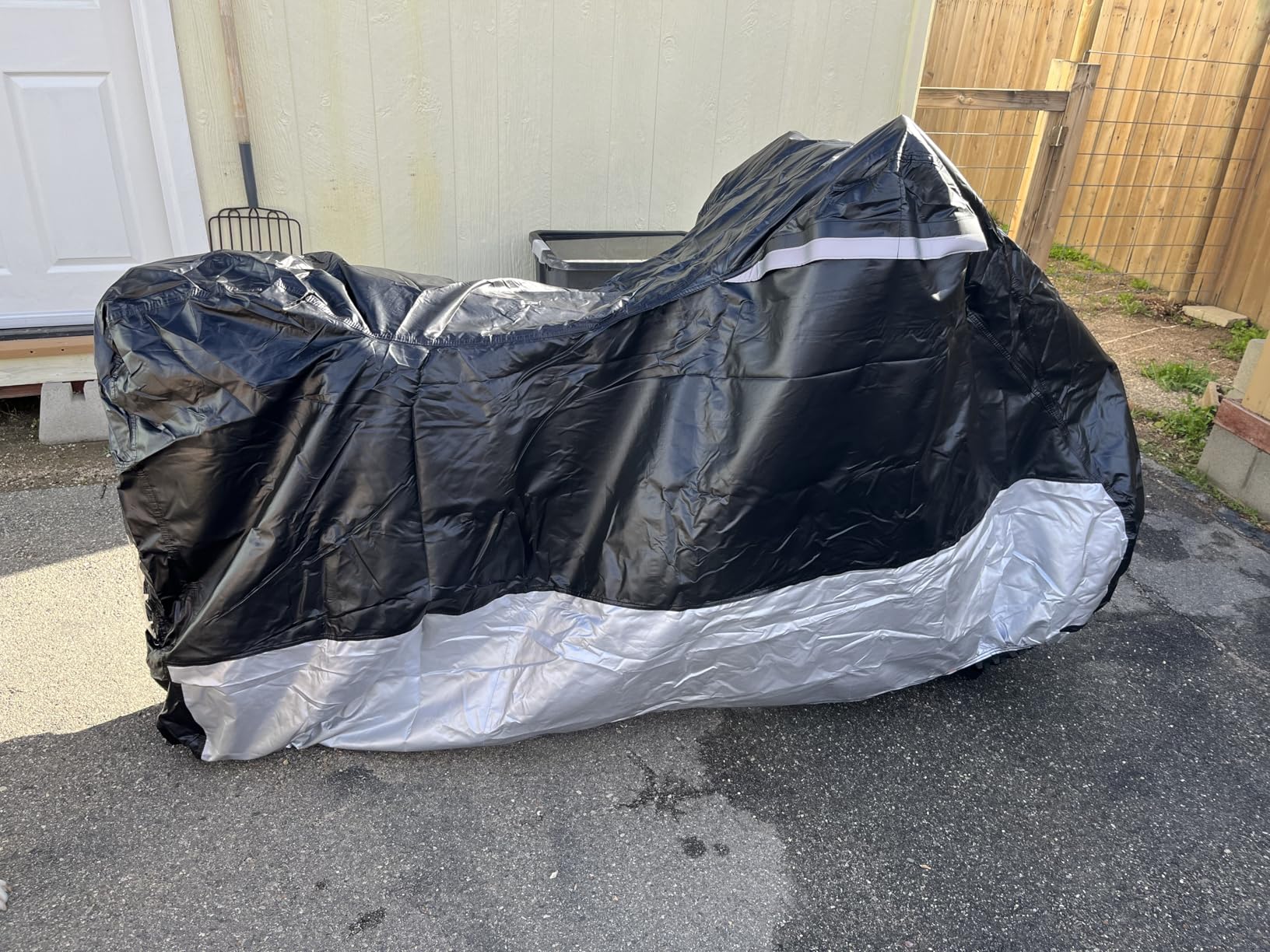 VELMIA Motorcycle Cover Extremely Heat Resistant up to 550 F I High Standard Motorcycle Cover Waterproof Outdoor for All Seasons, Motorcycle Storage, Scooter Cover, Moped Cover, Harley Cover customer photo 1