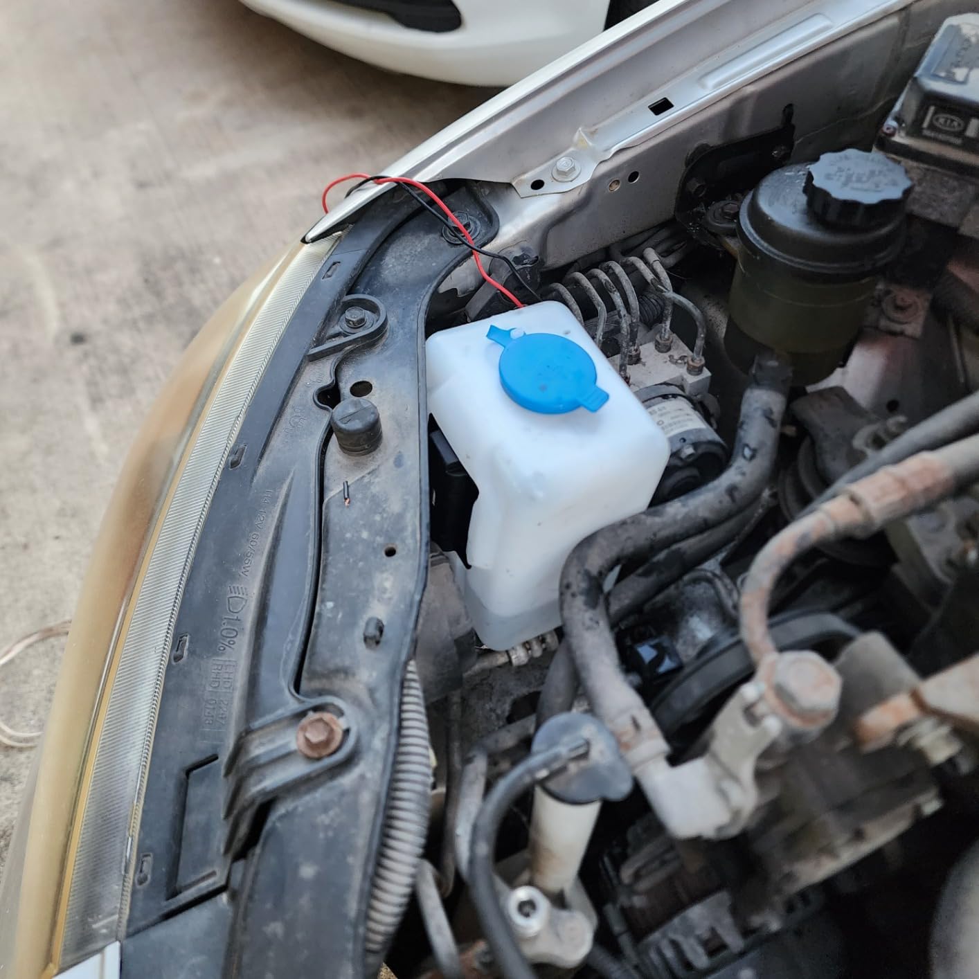 12V Car Windshield Washer Pump Universal Reservoir Kit 99300 Fluid Reservoir Tank Bottle with Pump customer photo 1