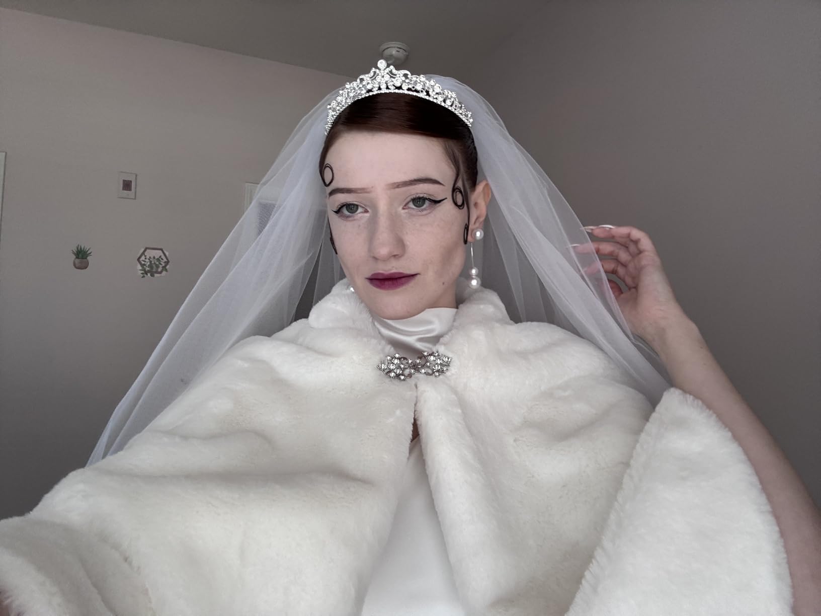 Yalice Women's Wedding Faux Fur Shawl and Wrap Bridal Fur Stole Cloak Cape Fur Scarf for Bride and Bridesmaids customer photo 2