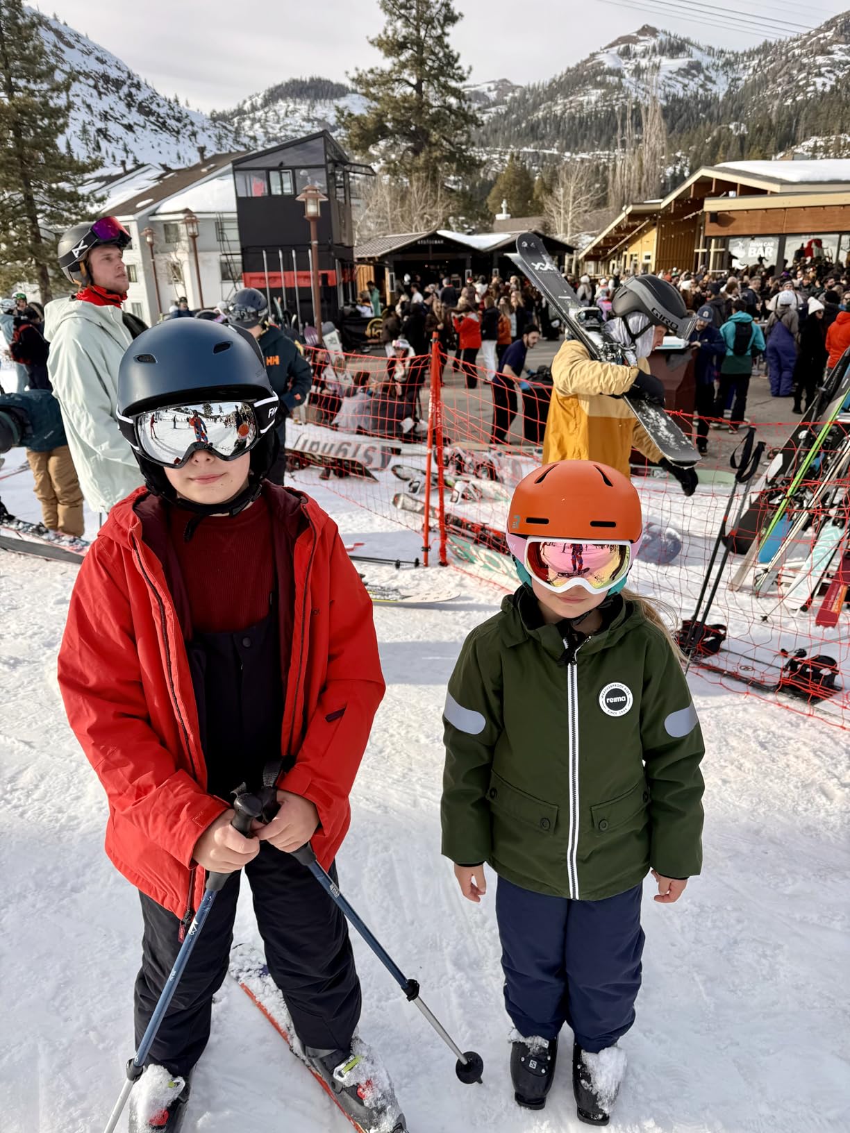 findway Kids Ski Goggles, Kids Snow Snowboard Goggles for Boys Girls Youth OTG customer photo 2