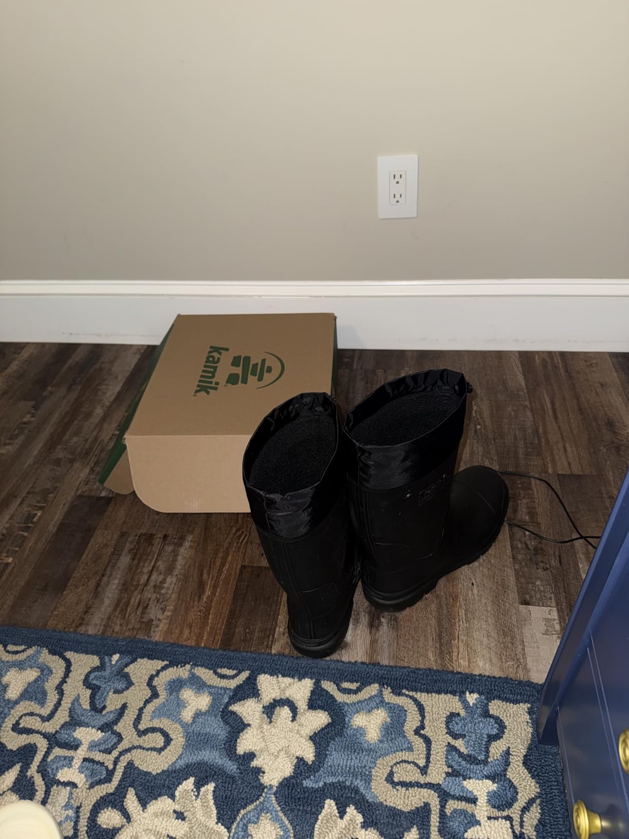 Kamik Forester Insulated Rubber Hunting Boots - Waterproof Rain Boots for Men - Men's Insulated Shoes with Removable 8mm Liner - Explorer Slip-Resistant Outsole for Ice Fishing Traction customer photo 1
