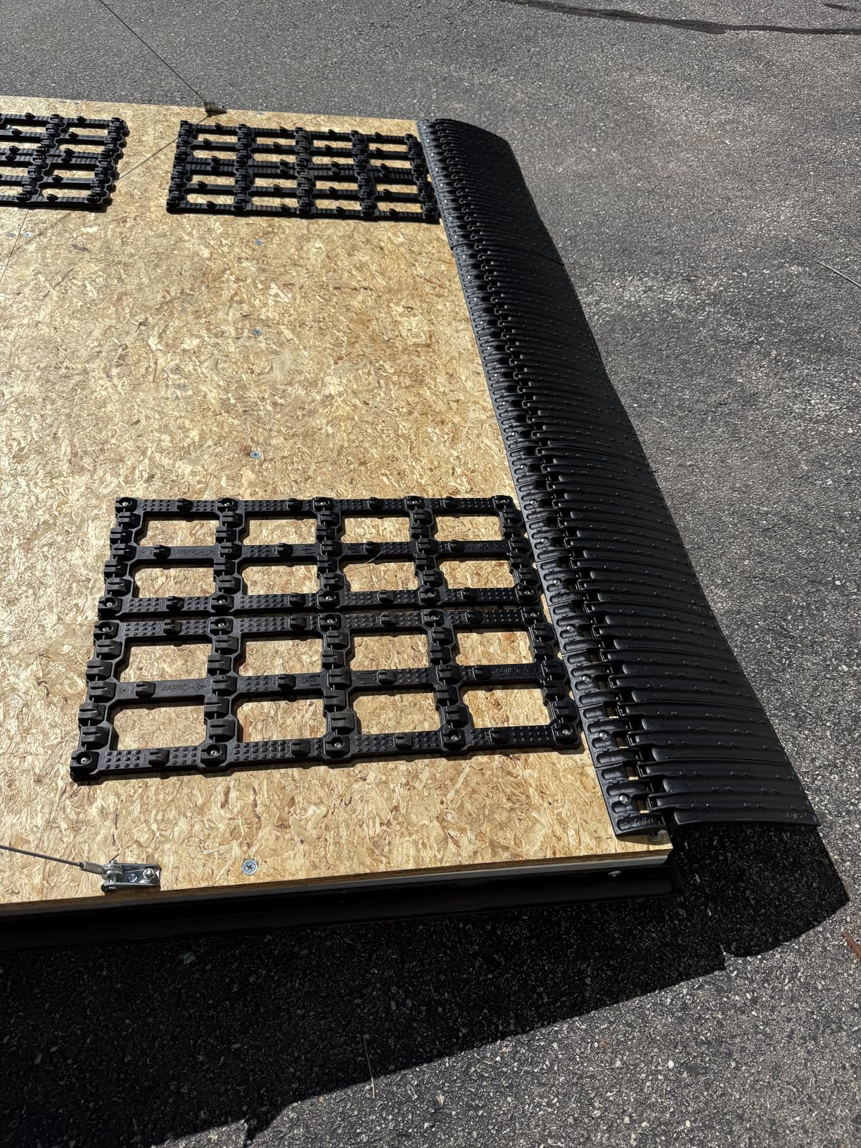 Caliber Edge Glides Trailer Ramp Edge Protectors - Smooth Ground-to-Ramp Transition - Edge Glides 2.0, 4-Piece Kit customer photo 1