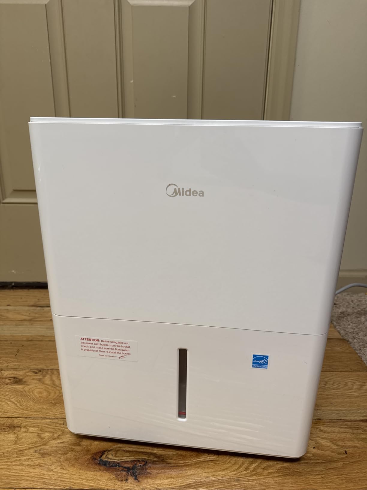 Midea 1,500 Sq. Ft. Energy Star Certified Dehumidifier With Reusable Air Filter 22 Pint - Ideal For Basements, Large & Medium Sized Rooms, And Bathrooms customer photo 2
