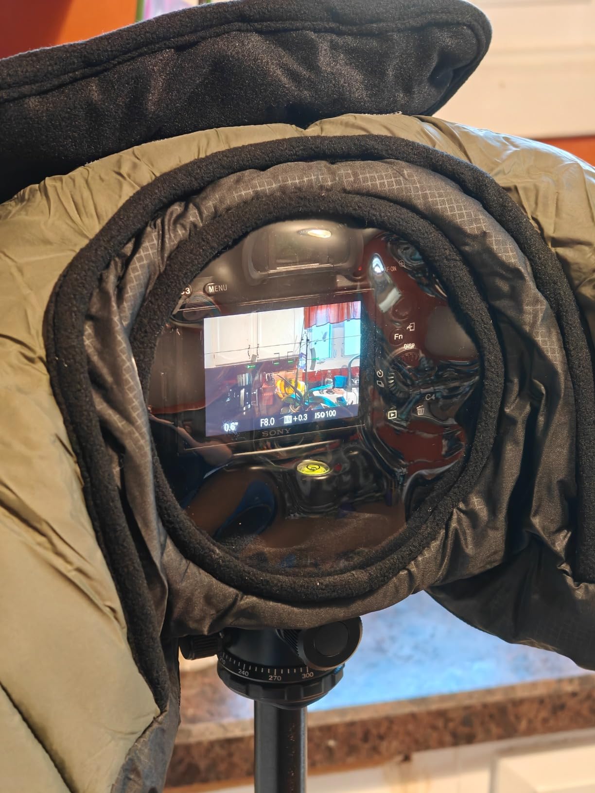 Water-Resistant Rain Cover Protector for DSLR Cameras for Outdoor Photography customer photo 2