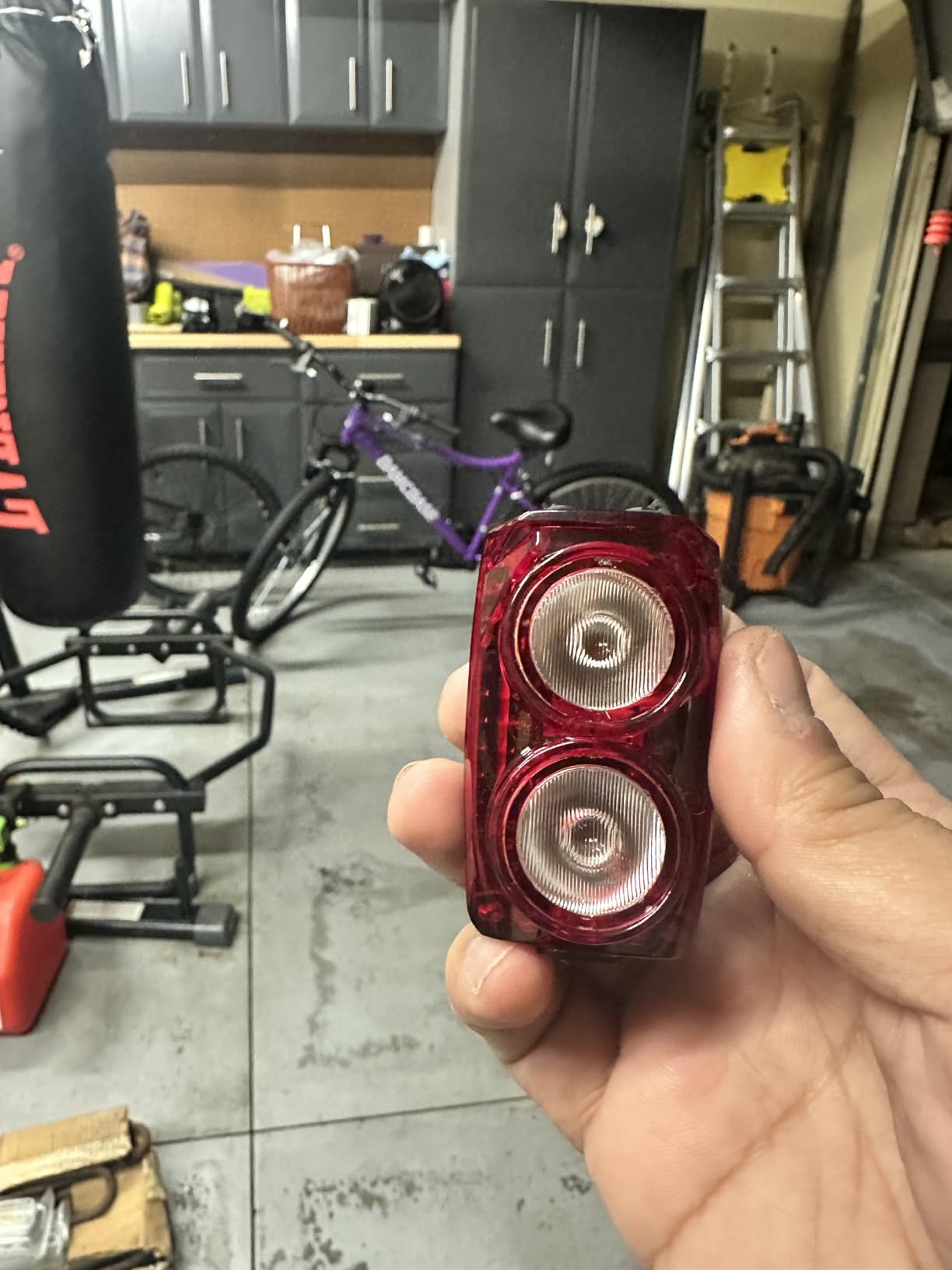 Cygolite Hypershot 350 Lumen Bike Tail Light - 7 Night & Daytime Modes, User Adjustable Flash Speeds, Compact & Durable, IP64 Water Resistant, Saddle Rail Mount Version, USB Rechargeable customer photo 1