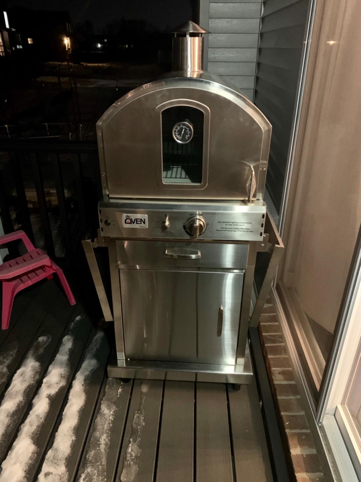 Summerset 'The Oven' Outdoor Freestanding Large Capacity Gas Oven with Pizza Stone, Smoker Box and Mobile Cart, 304 Stainless Steel Construction, Liquid Propane customer photo 1