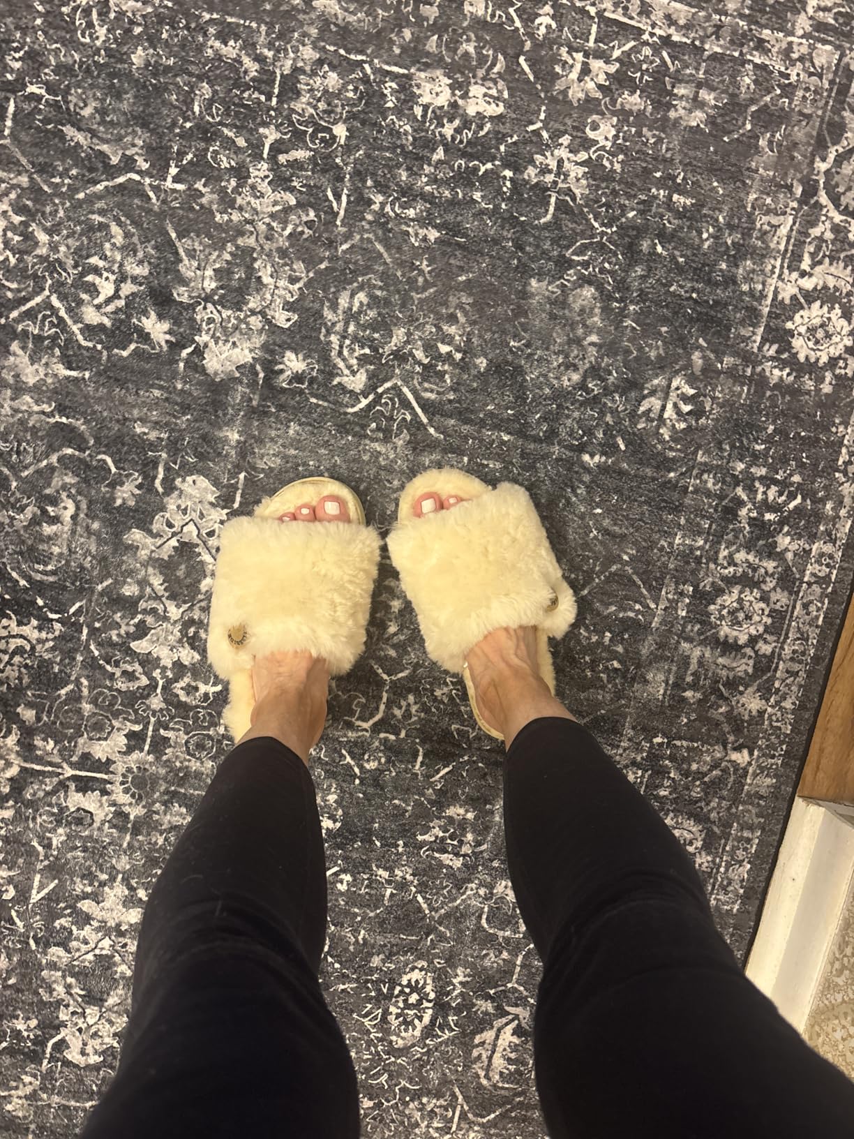 Women's Fireside Cairns Shearling Easy on/Off Slide Sandal Slipper customer photo 1