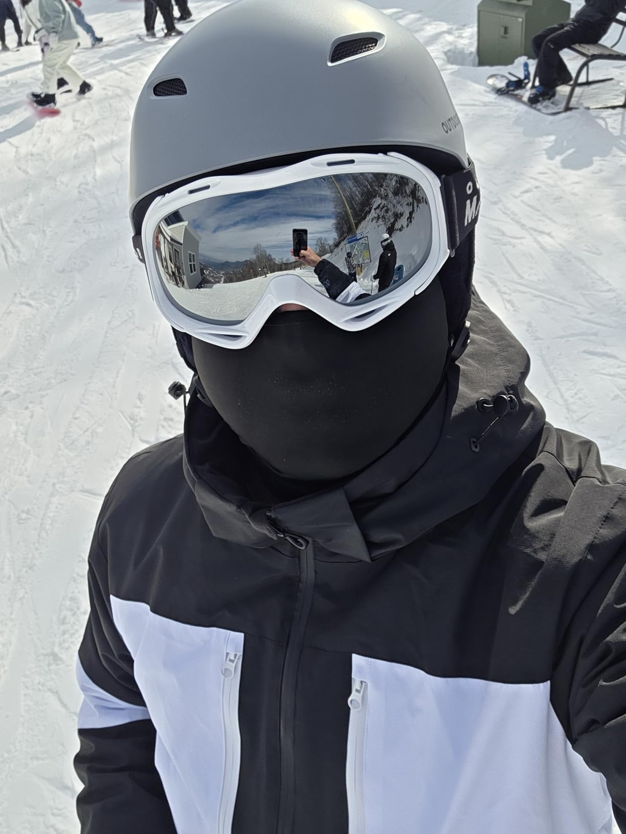 OutdoorMaster OTG Ski Goggles - Over Glasses Ski/Snowboard Goggles for Men, Women & Youth - 100% UV Protection customer photo 2