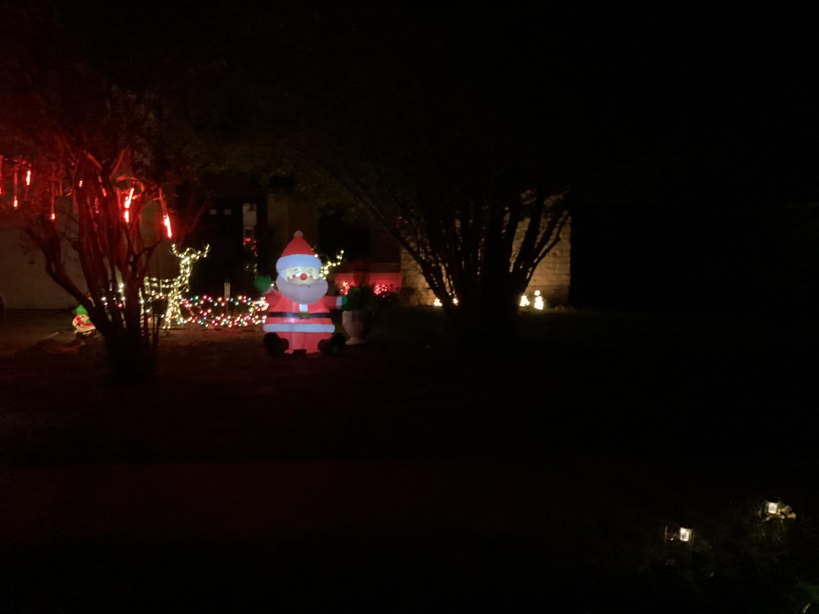 GOOSH 5FT Sitting Santa Claus with LEDs customer photo 2