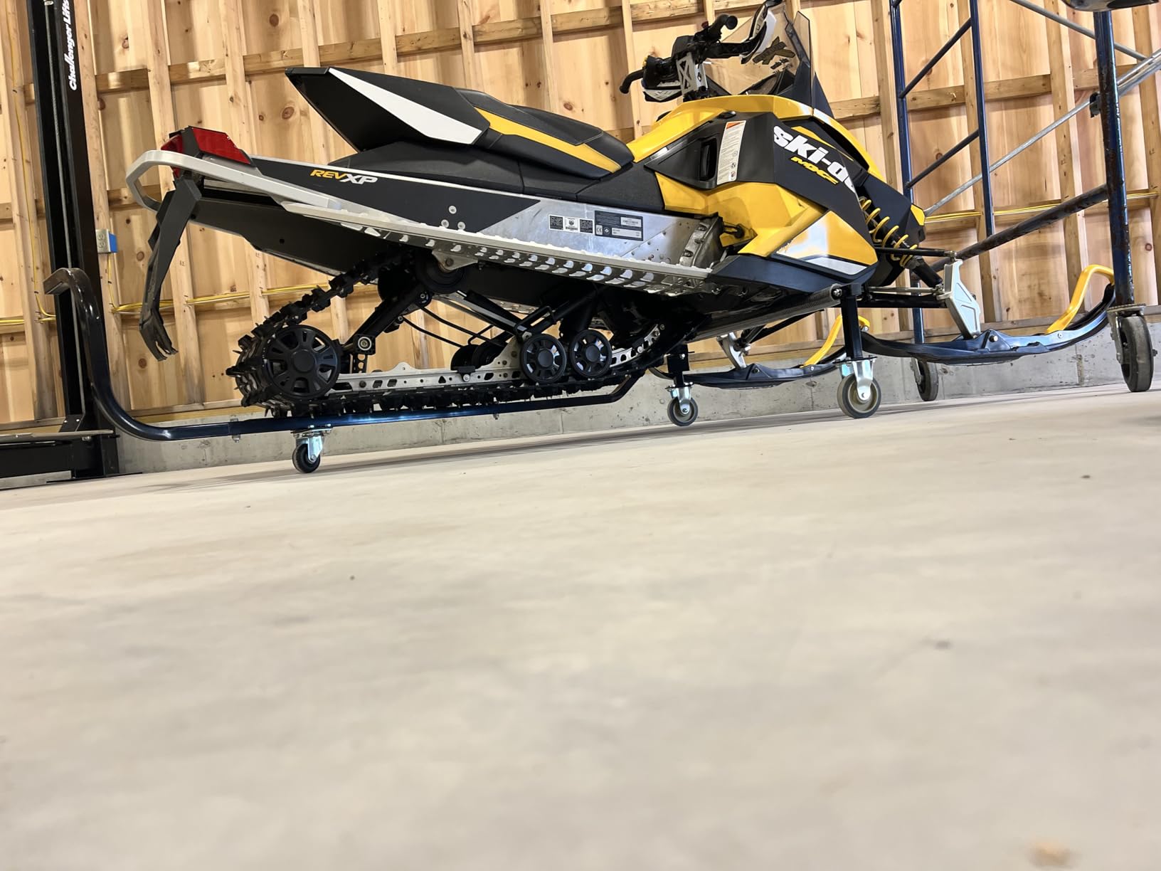 Black Ice Snowmobile Dolly, Heavy-Duty Powder-Coated Steel Lift with 1500 lb Capacity, Folding Design with Large Casters & Long Lever Handle for Moving and Storing Most Snowmobiles customer photo 2