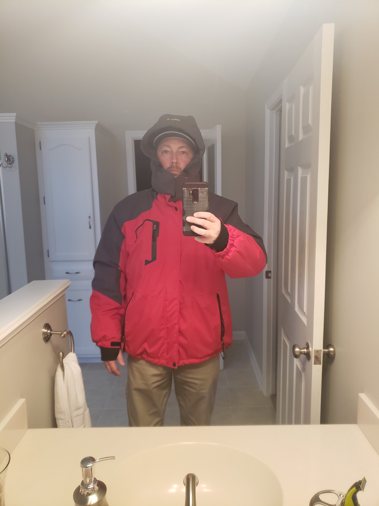 Wantdo Men's Mountain Waterproof Ski Jacket Windproof Rain Jacket Winter Warm Hooded Coat customer photo 2