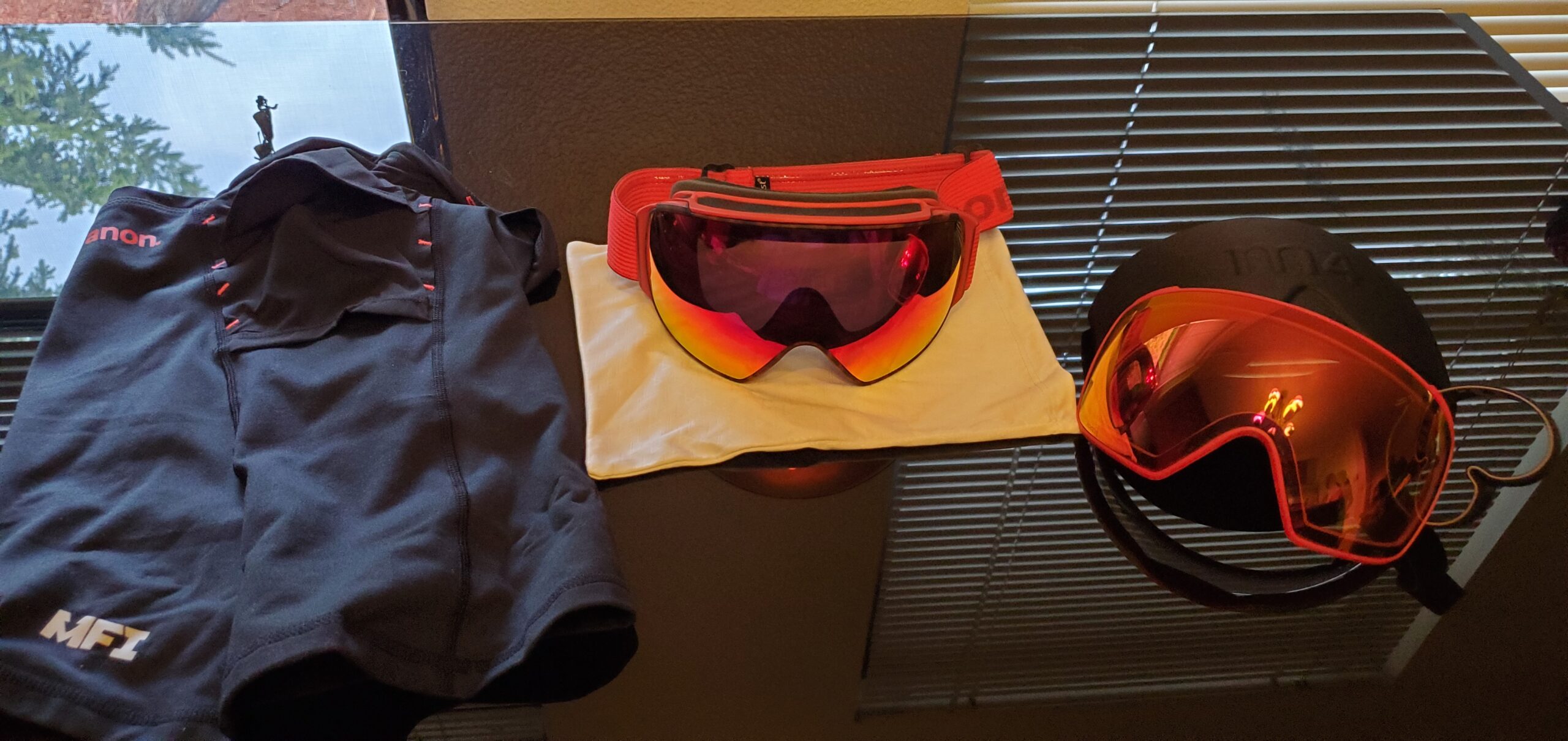 Anon M4 Toric Snow Goggles + Bonus Lens + MFI Face Mask customer photo 1