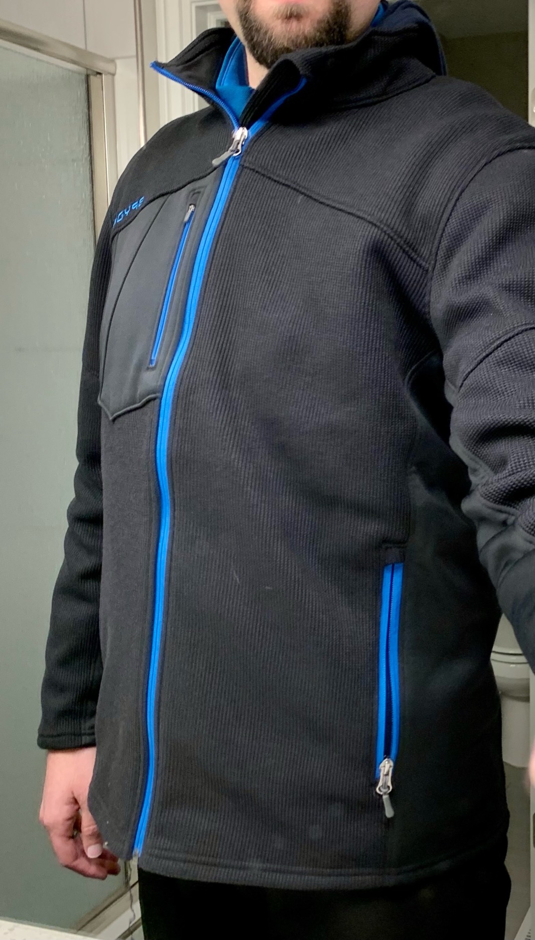 Men's Bandit Hybrid Full Zip Mid Layer Jacket customer photo 1