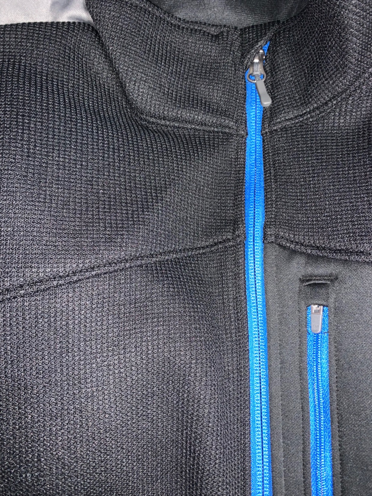 Men's Bandit Hybrid Full Zip Mid Layer Jacket customer photo 2