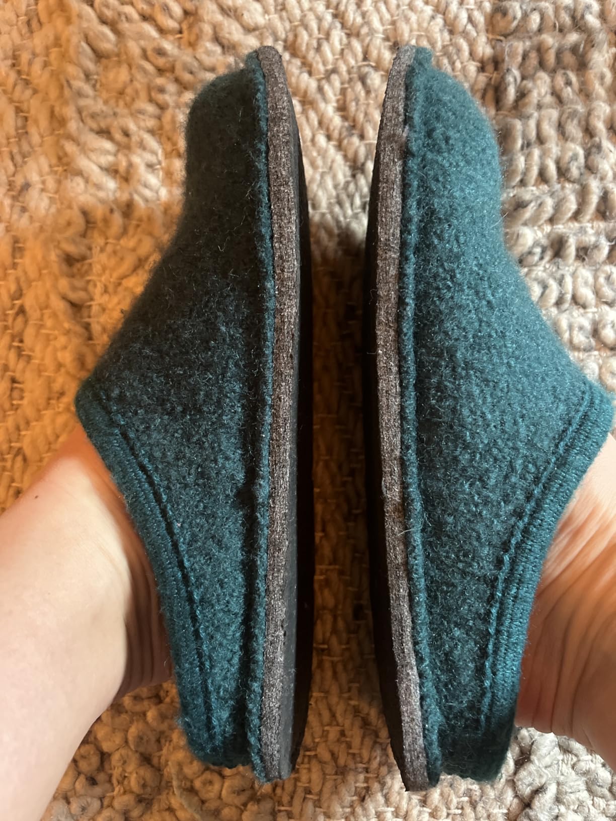 LE KAPMOZ Women's Boiled Wool House Slippers Breathable Sweat Free Clog Slip on Mule Indoor/Outdoor Slipper customer photo 1