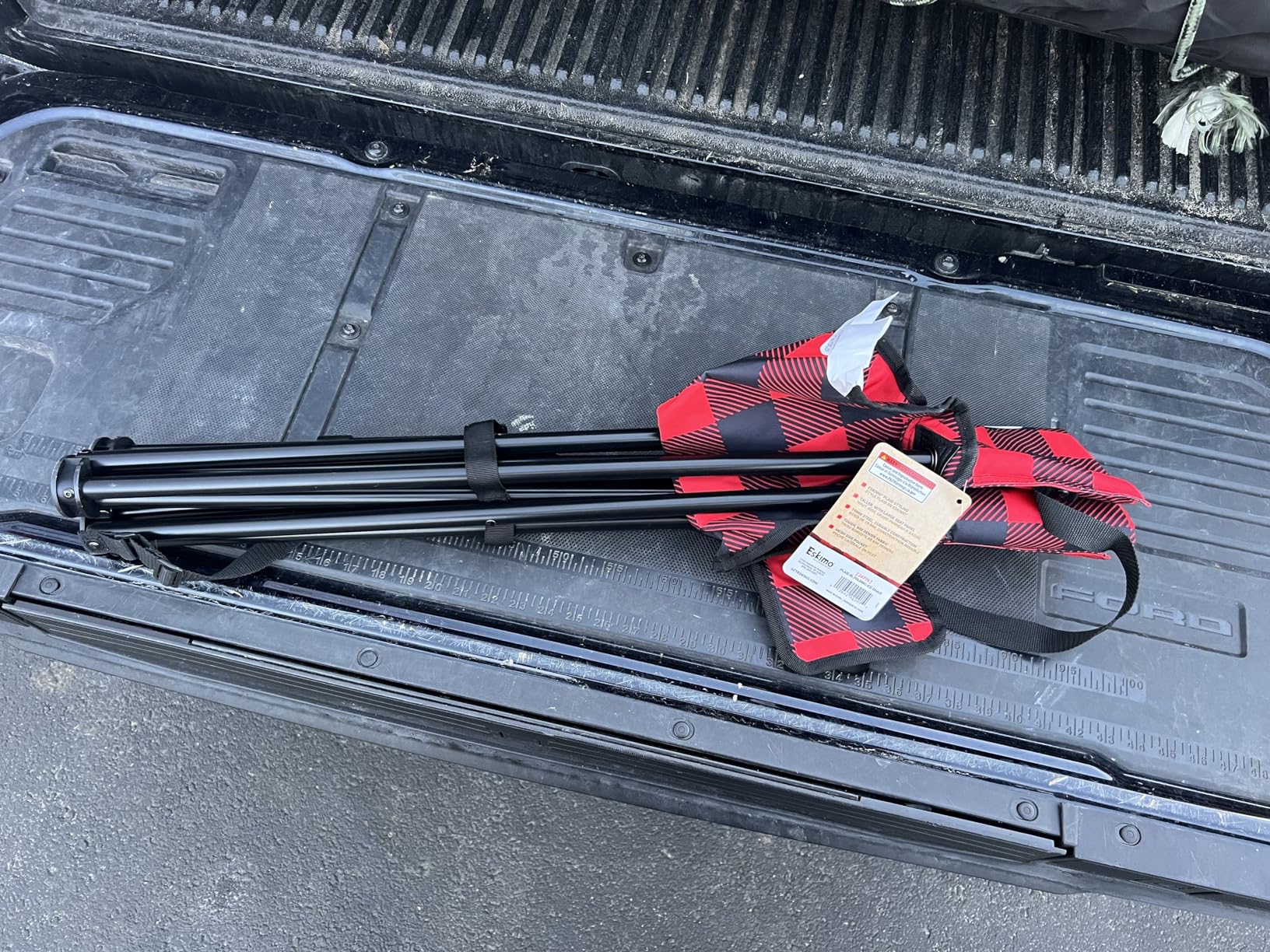 Eskimo Plaid XL Folding Ice Chair, Buffalo Plaid Red/Black customer photo 2