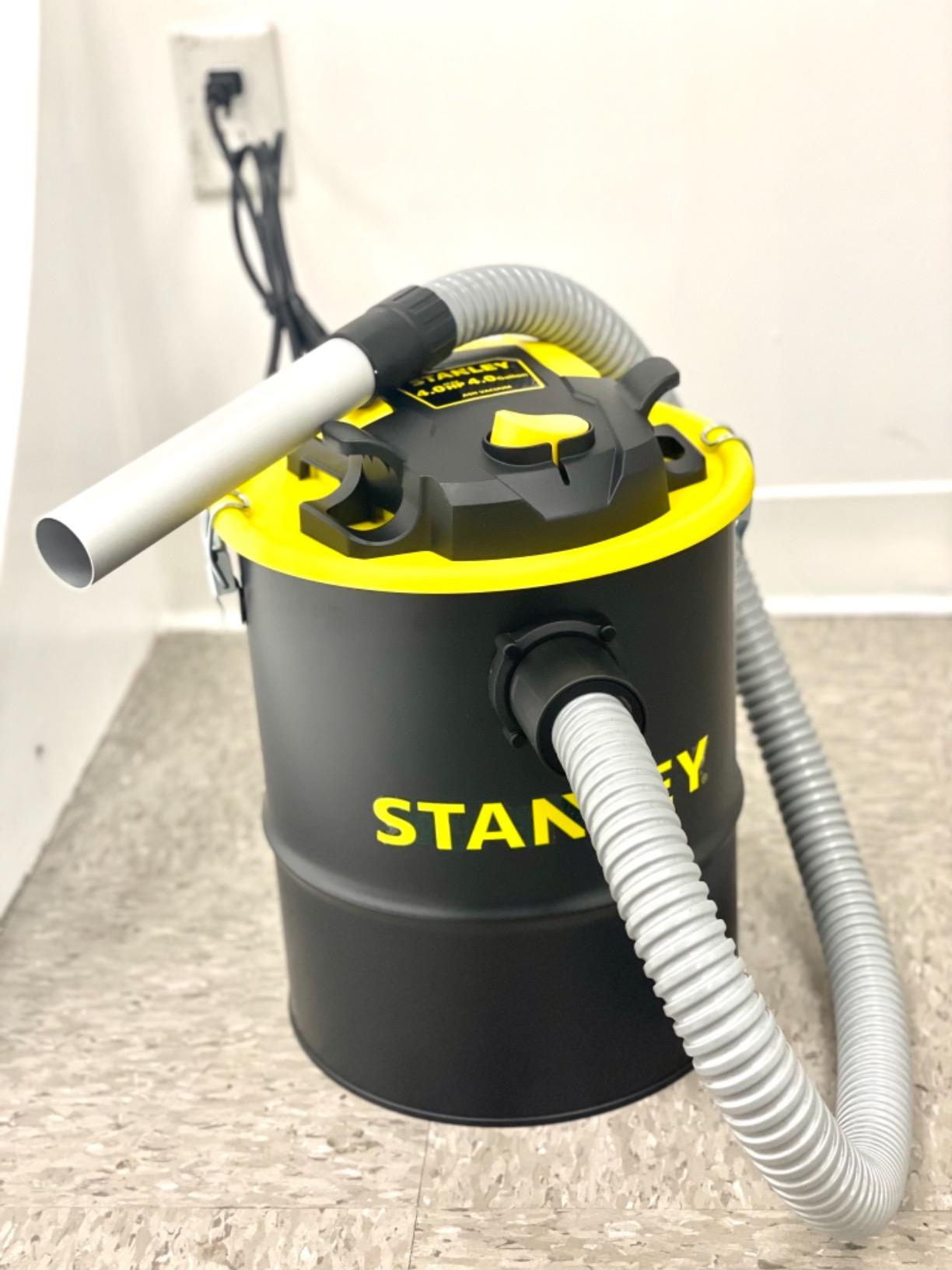Stanley SL-18184 Ash Vacuum Cleaner 4 Gallon customer photo 1