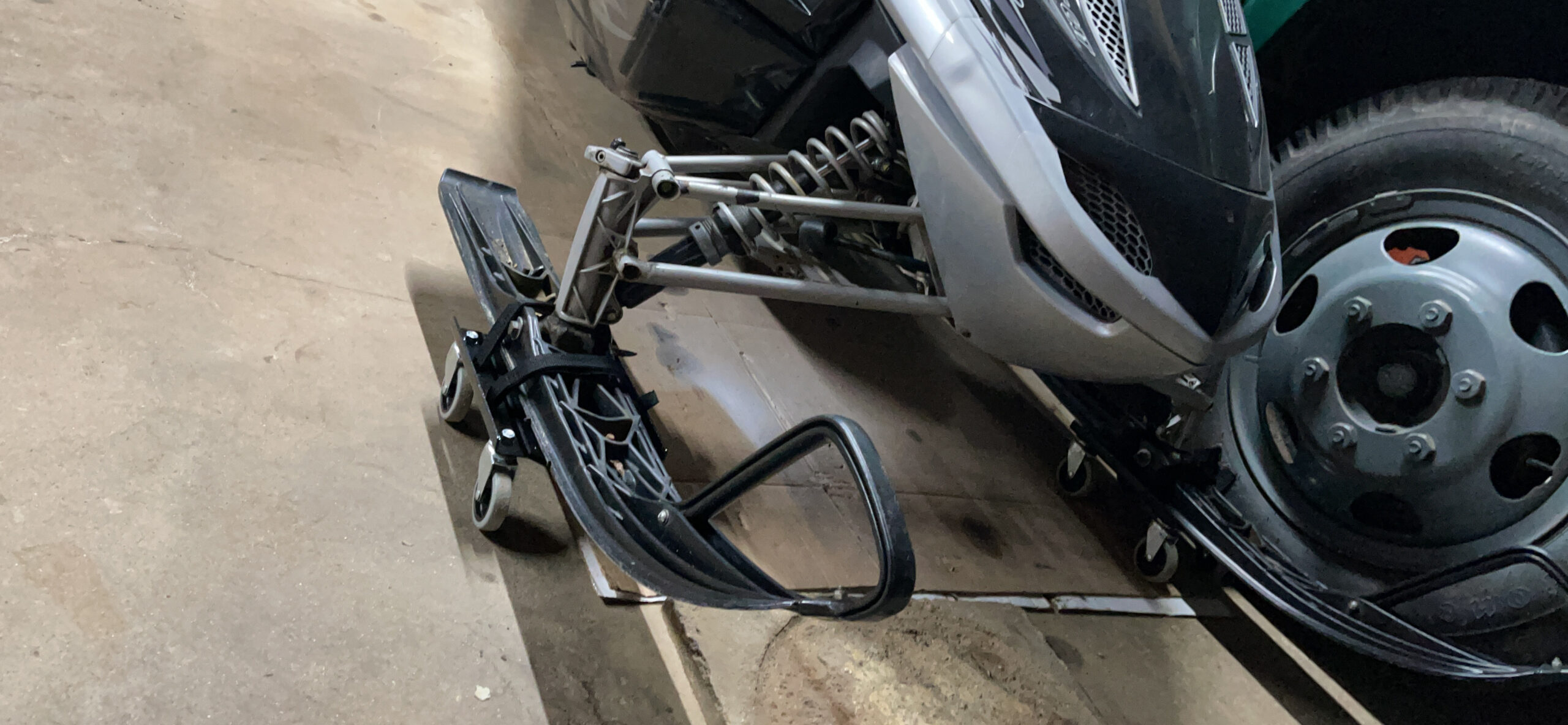 Extreme Max 5800.0232 V-Slides Snowmobile Dolly System - Steel, Black customer photo 1