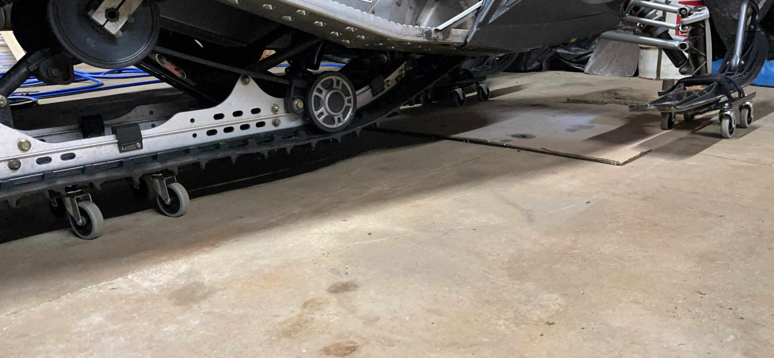 Extreme Max 5800.0232 V-Slides Snowmobile Dolly System - Steel, Black customer photo 2
