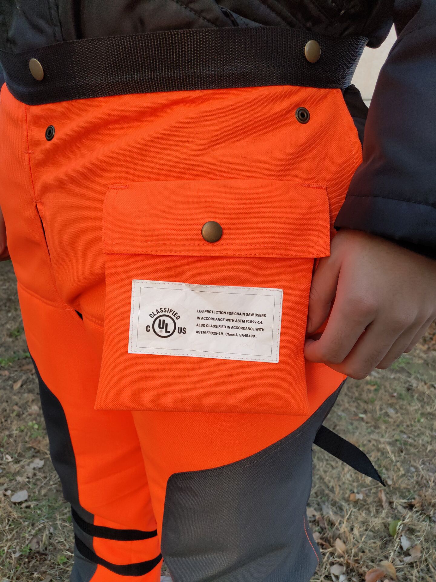 Chainsaw Chaps 8-layer Protective Apron Wrap Adjustable Chainsaw Pants/Chap for Loggers Forest Workers Class A customer photo 1