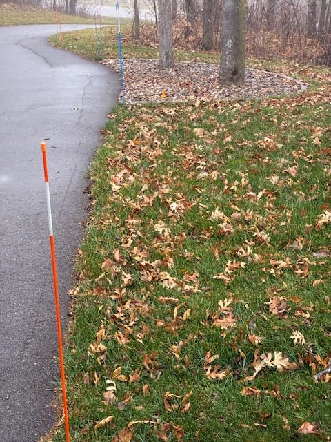 The ROP Shop (Pack of 10) (5/16 Inch) Blue 48 Inch Reflective Driveway Markers, Snow Stakes Poles for Snow Plowing Driveways, Parking Lots, Walkways, Sidewalks customer photo 2