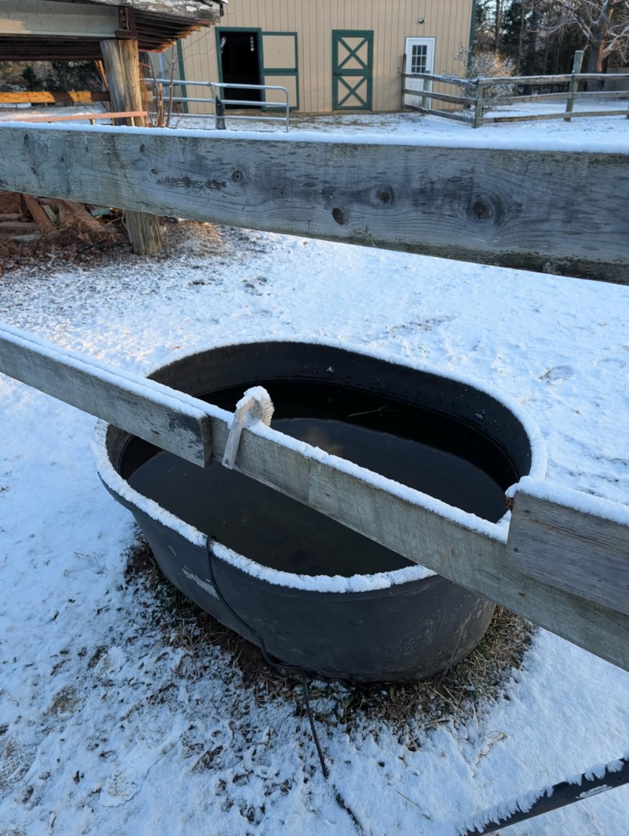 Upgraded 500-Watt Chicken Water Heater - Submergible Cast Aluminum Utility De-Icer with Black Teflon Coating for Livestock Tanks, Winter Bird Bath, and Mineral Buildup Resistance customer photo 2