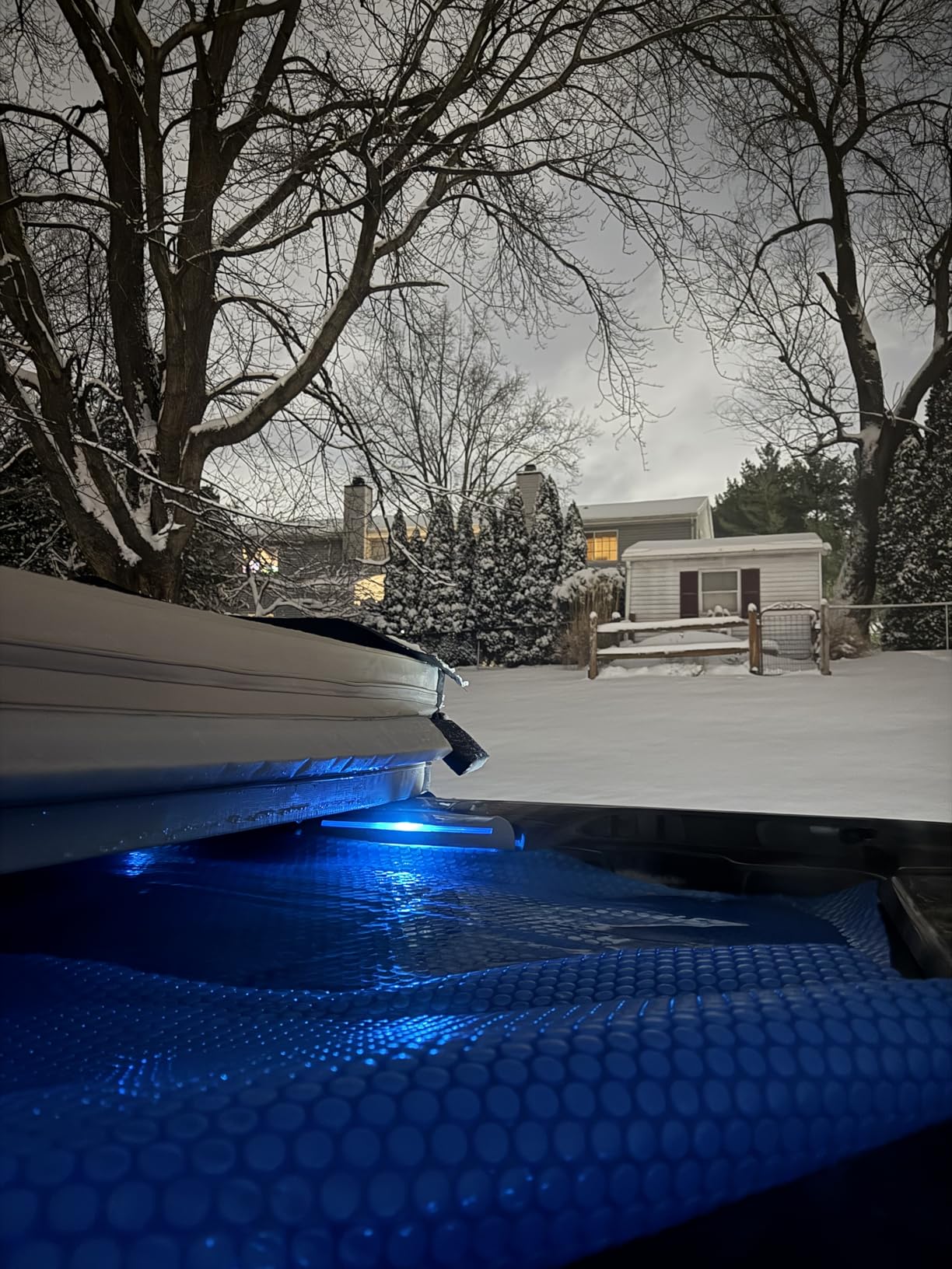 Hot Tub Bubble Blanket - 8 x 8 FT 16-Mil Square Pool Spa Solar Cover | Heavy Duty Floating Heat Retaining Thermal Blanket for Insulating Solar Heating customer photo 2