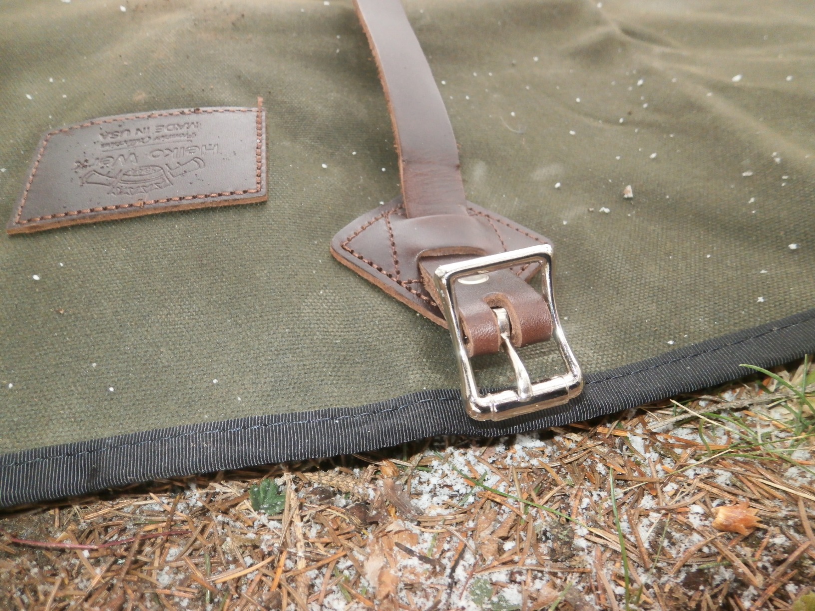 1844 Helko Werk Germany Swiss Army Mountaineer Blanket - 100% Fine Grade Australian Wool - 460 GSM Wool Warm and Durable Premium Quality Australian Made Includes Leather Carrier (Swiss Blanket) customer photo 2