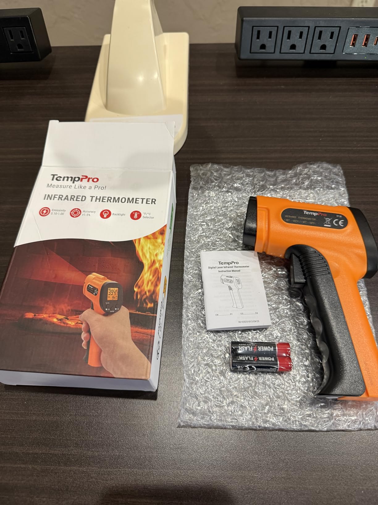 TempPro TP450 2 Laser Temperature Gun for Cooking, 16:1 D:S Ratio Infrared Thermometer Gun for Pizza Oven, Laser Thermometer Gun with Adjustable Emissivity Temp Gun -58 to 1022F (Previously ThermoPro) customer photo 1