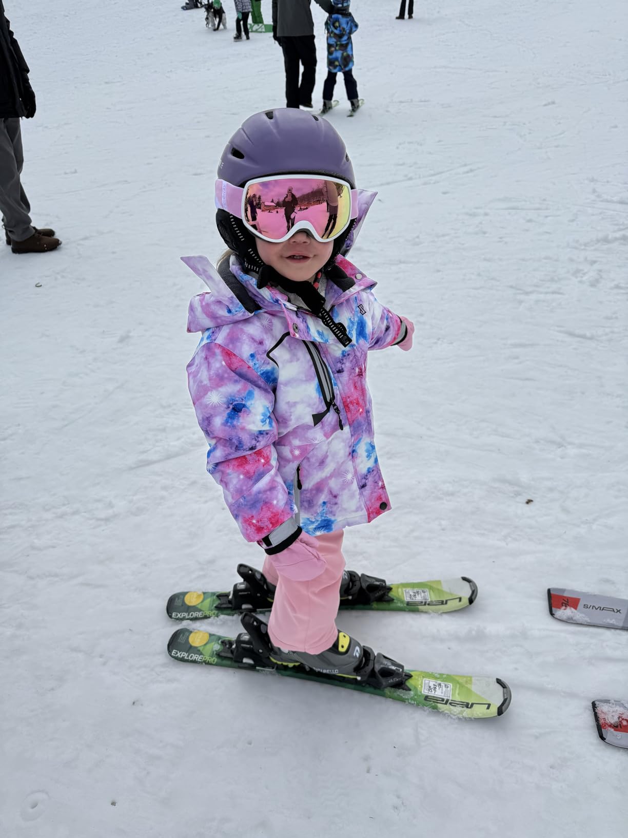findway Kids Ski Goggles, Kids Snowboard Goggles for Boys Girls Toddler age 3-12 customer photo 2
