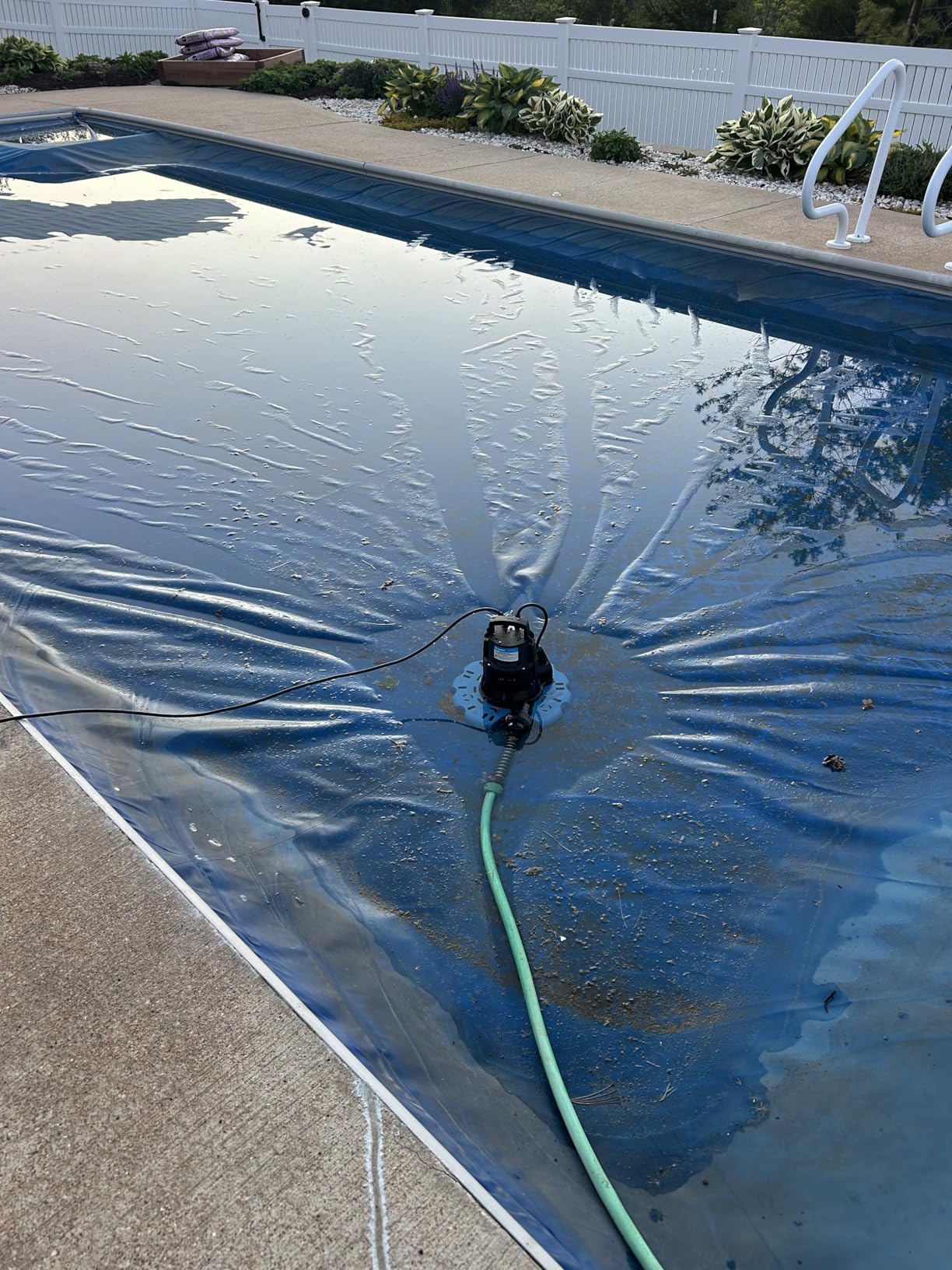 Acquaer 1/4 HP Automatic Swimming Pool Cover Pump, 2250 GPH Submersible Sump Pump with 3/4