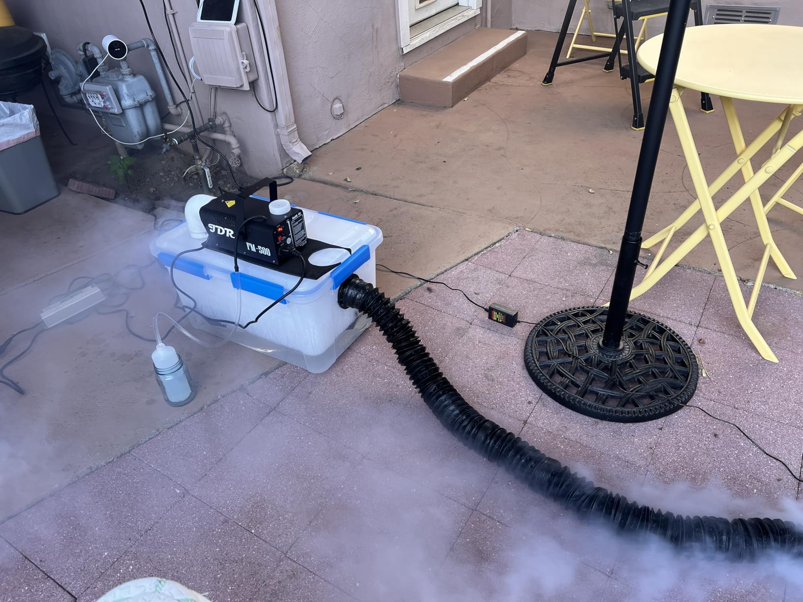 Fog Machine JDR Mini 500W Smoke Machine with Auto Mode and Wireless Remote Control Portable Fogger for Outdoor, Parties, Stage Effect, Indoor, Disco, Halloween, Disinfection or Weddings 2500CFM|FM-3 customer photo 1