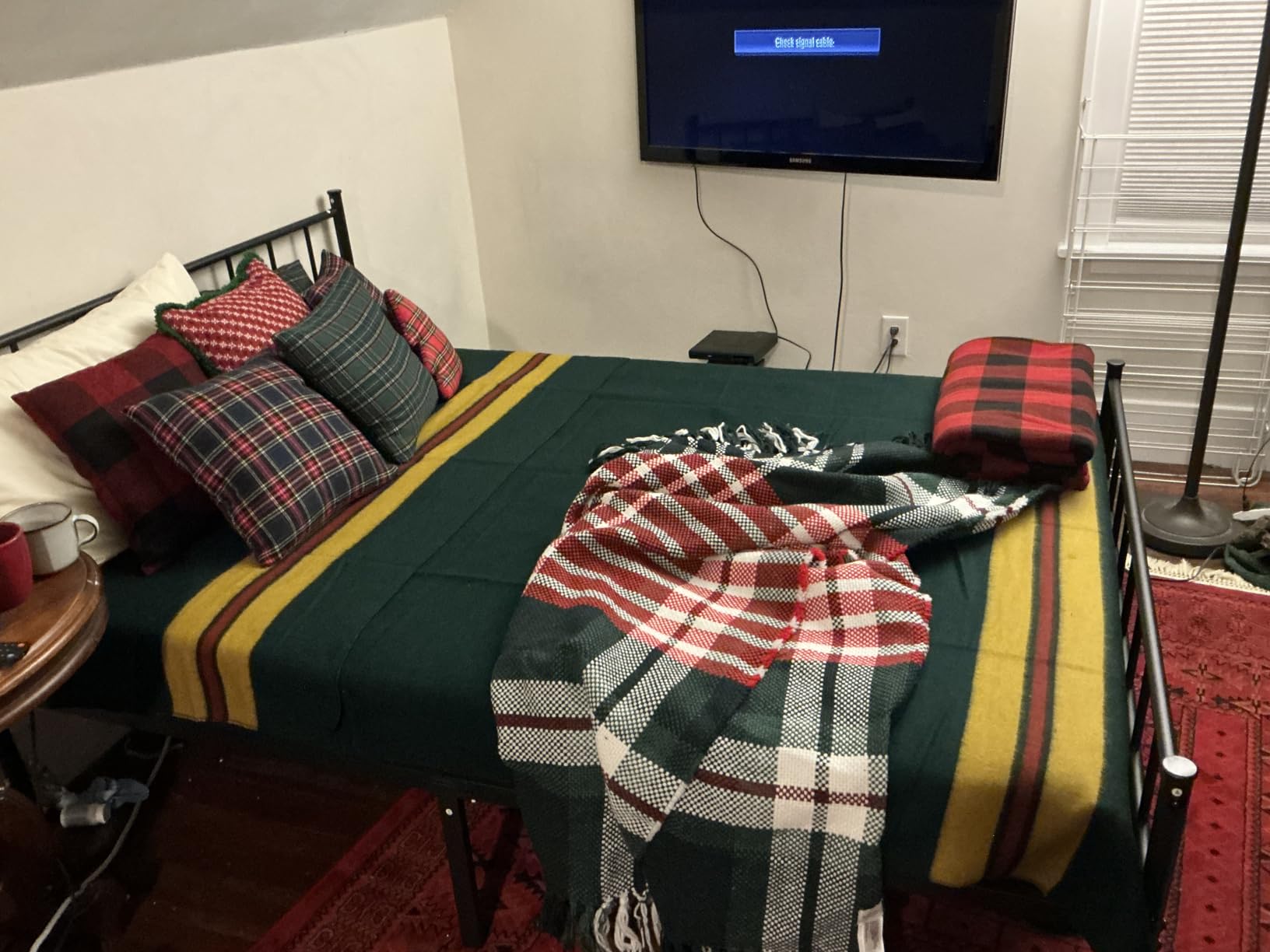 Arcturus Rainier Wool Blanket - 4.5lbs Warm, Heavy, Washable, Large for Camping, Outdoors, Survival and Emergency Kits customer photo 1
