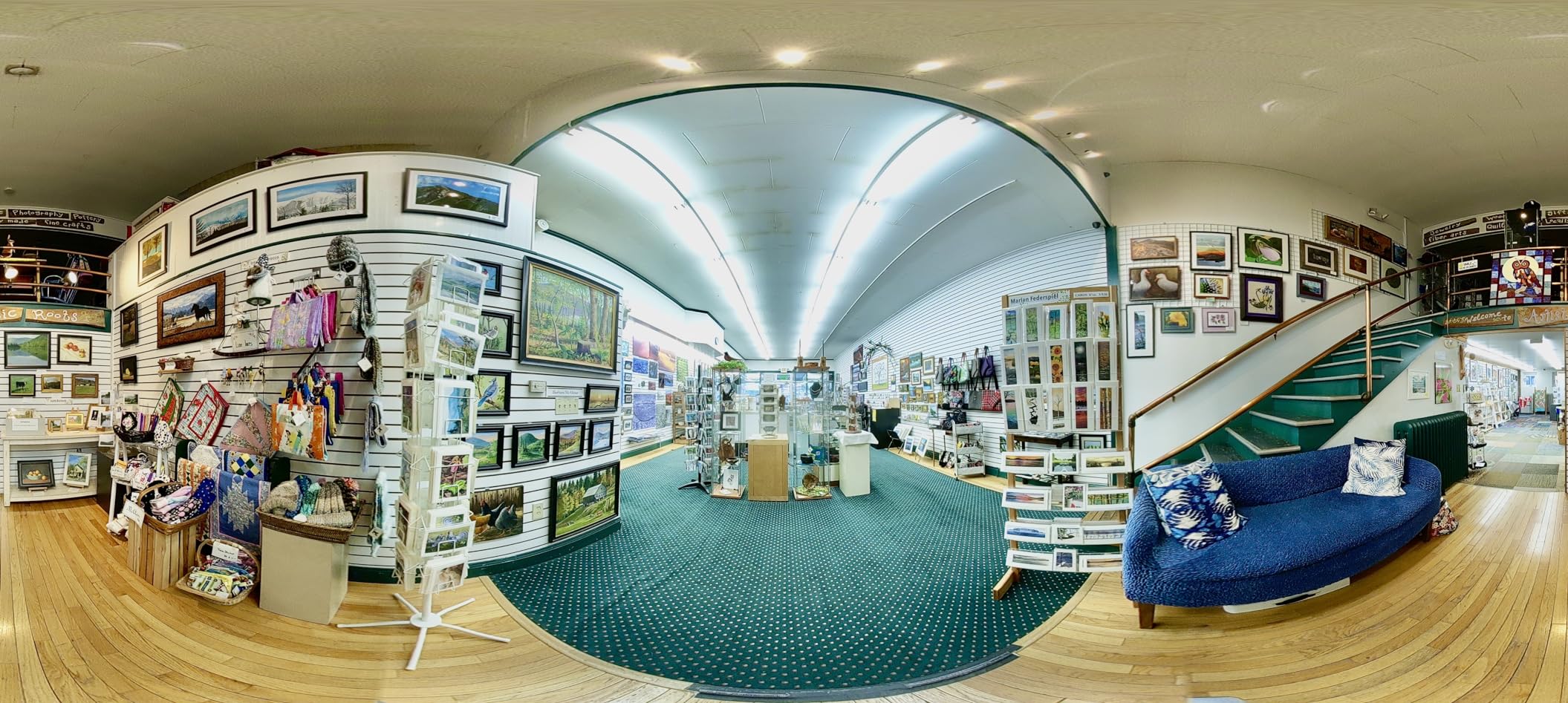 Ricoh Theta X 360° Camera - 11K High-Resolution (60 Megapixels), 5.7K Video customer photo 2