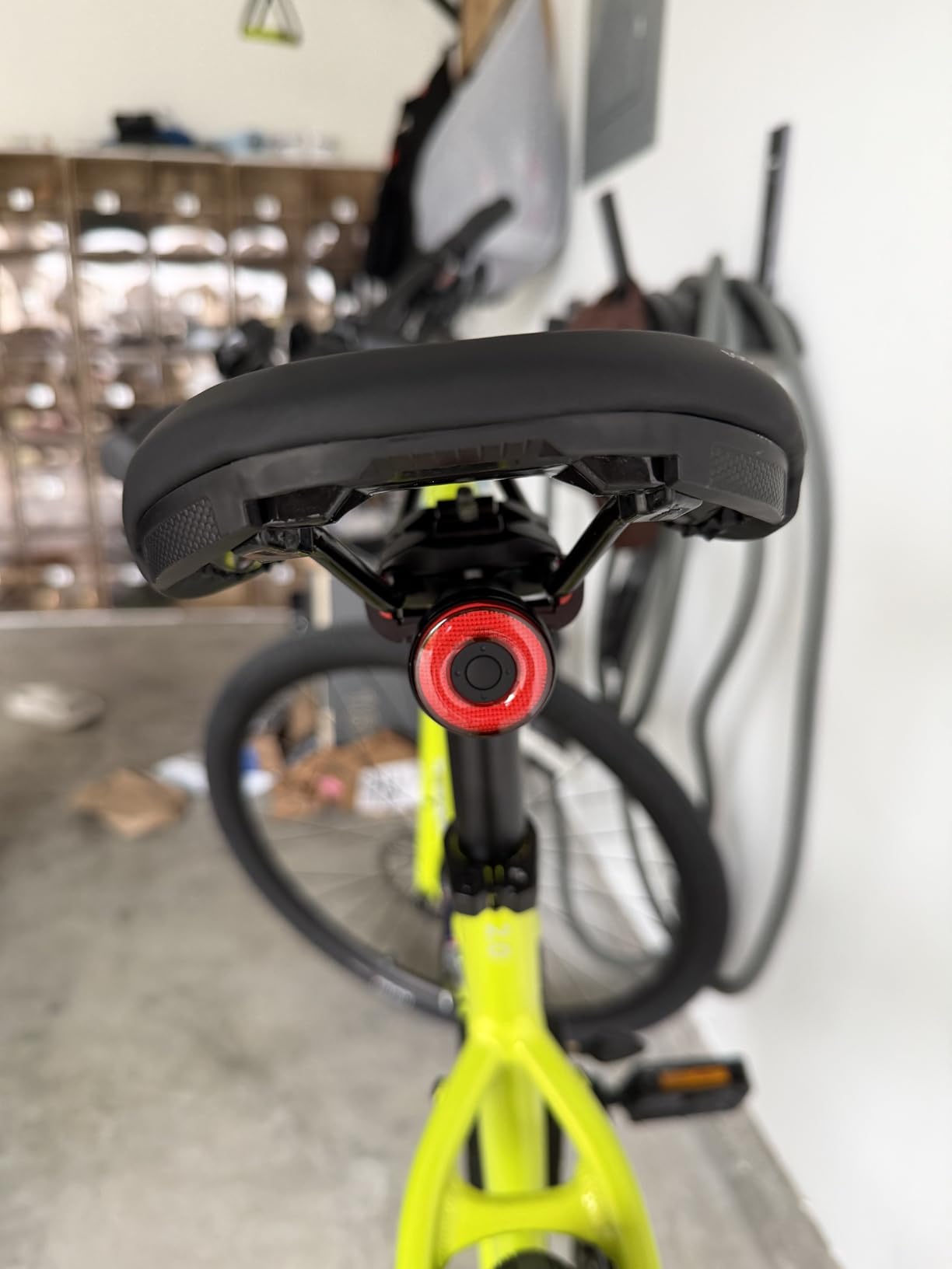 ROCKBROS Bike Tail Light Smart, Brake Sensing Bicycle Rear Lights, Ultra Bright LED Back Lights, Type C USB Rechargeable, IPX6 Waterproof, Cycling Safety Taillight Accessories customer photo 1