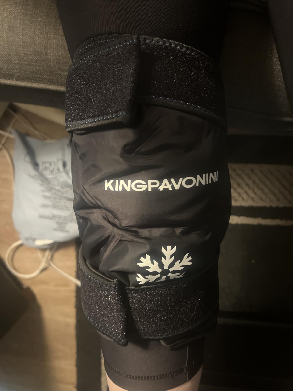 KingPavonini XXL Knee Ice Pack Wrap Around Entire Knee After Surgery, Large Reusable Gel Ice Pack for Injuries, Pain Relief, Swelling, Sports Injuries, 1 Pack (Blue) customer photo 1