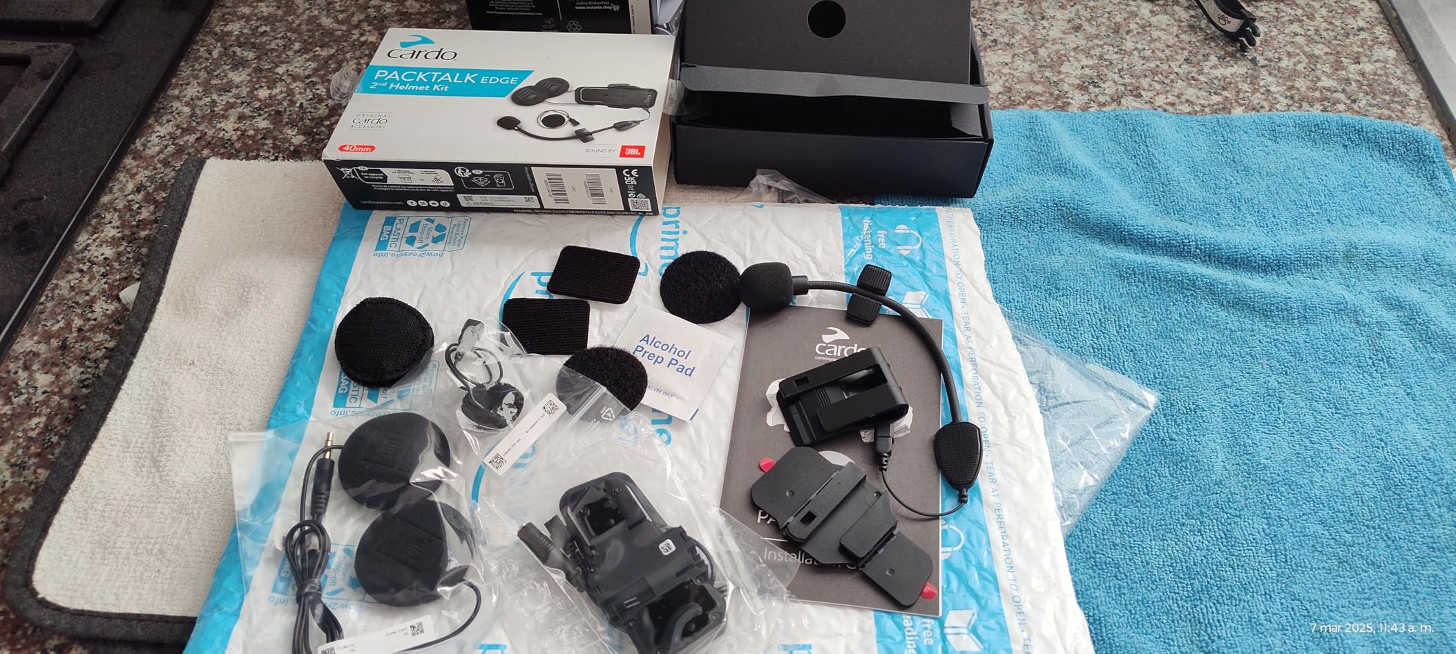 Cardo Unisex Adult Packtalk Helmet KIT customer photo 1